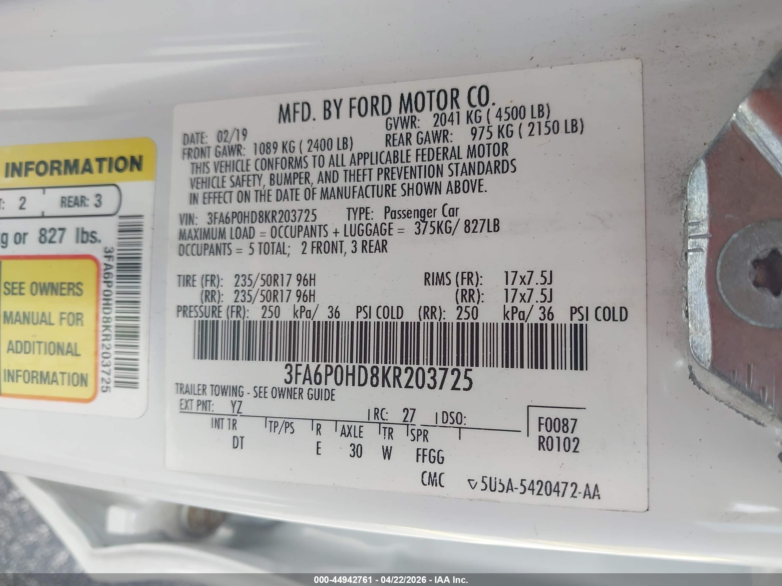 FORD FUSION image 9