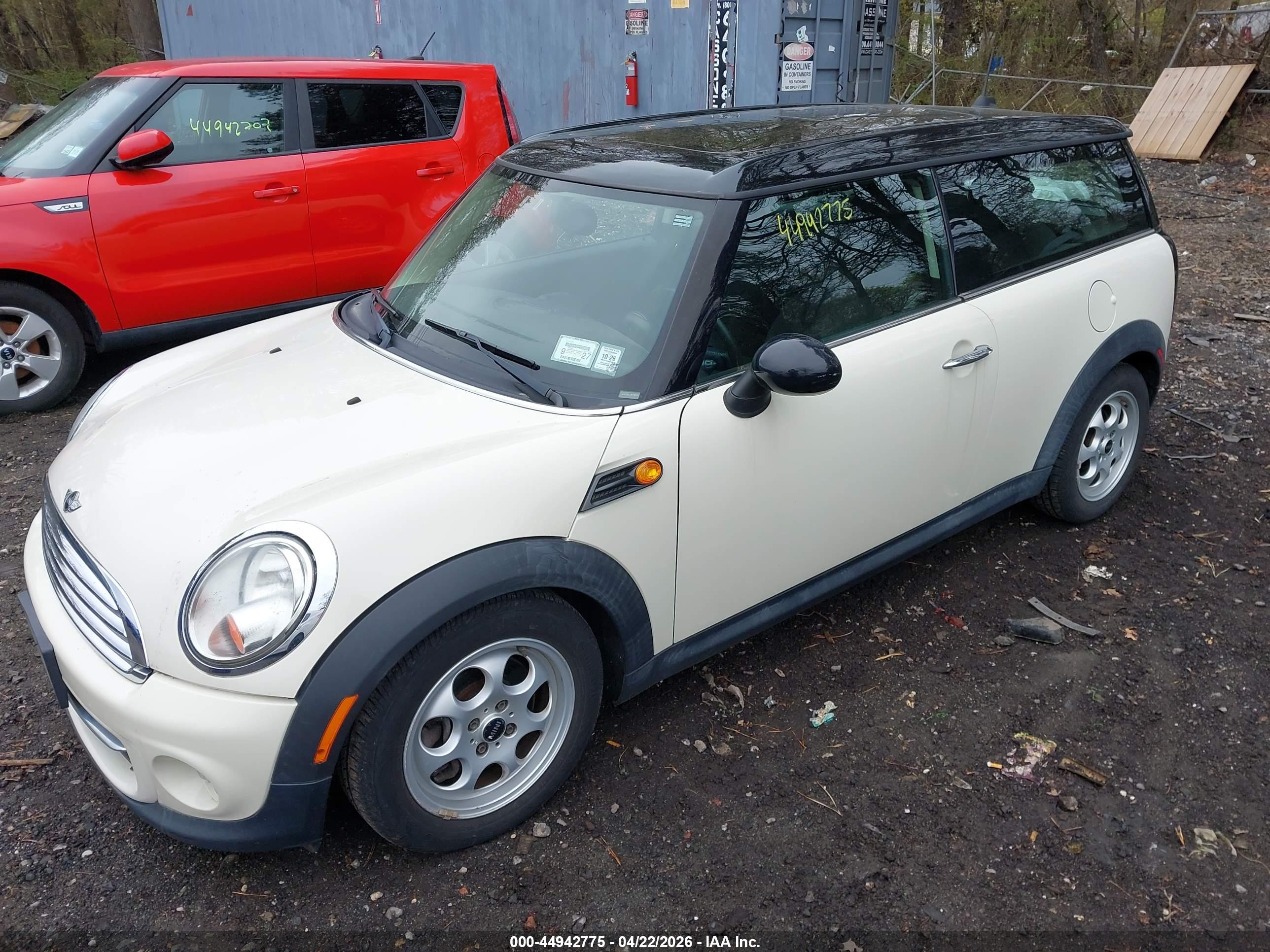 MINI COOPER image 2