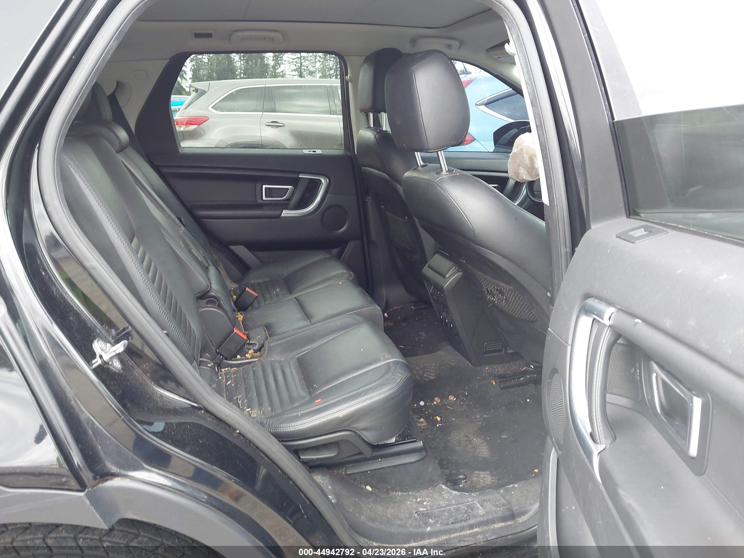 LAND ROVER image 8