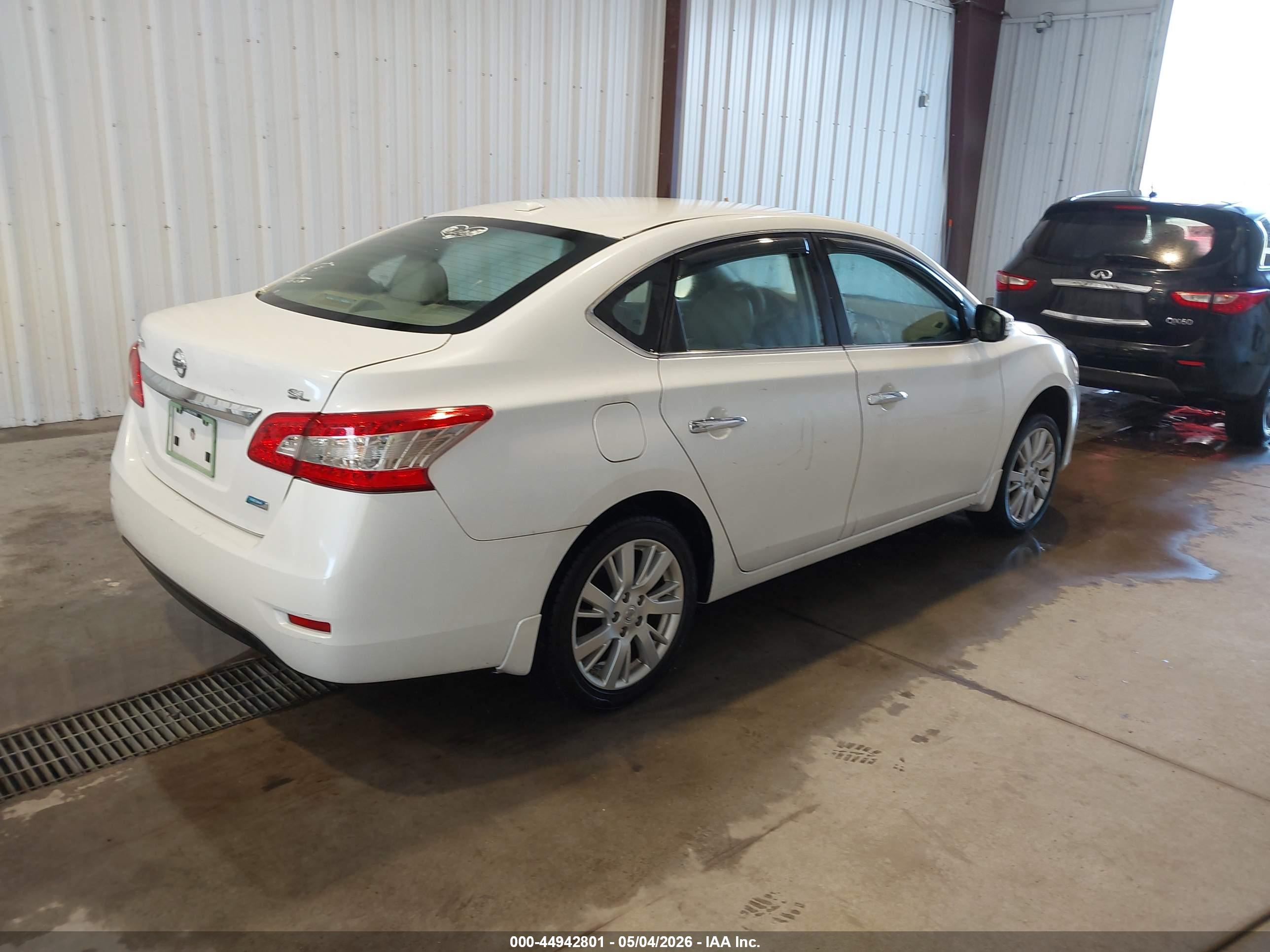 NISSAN SENTRA image 4
