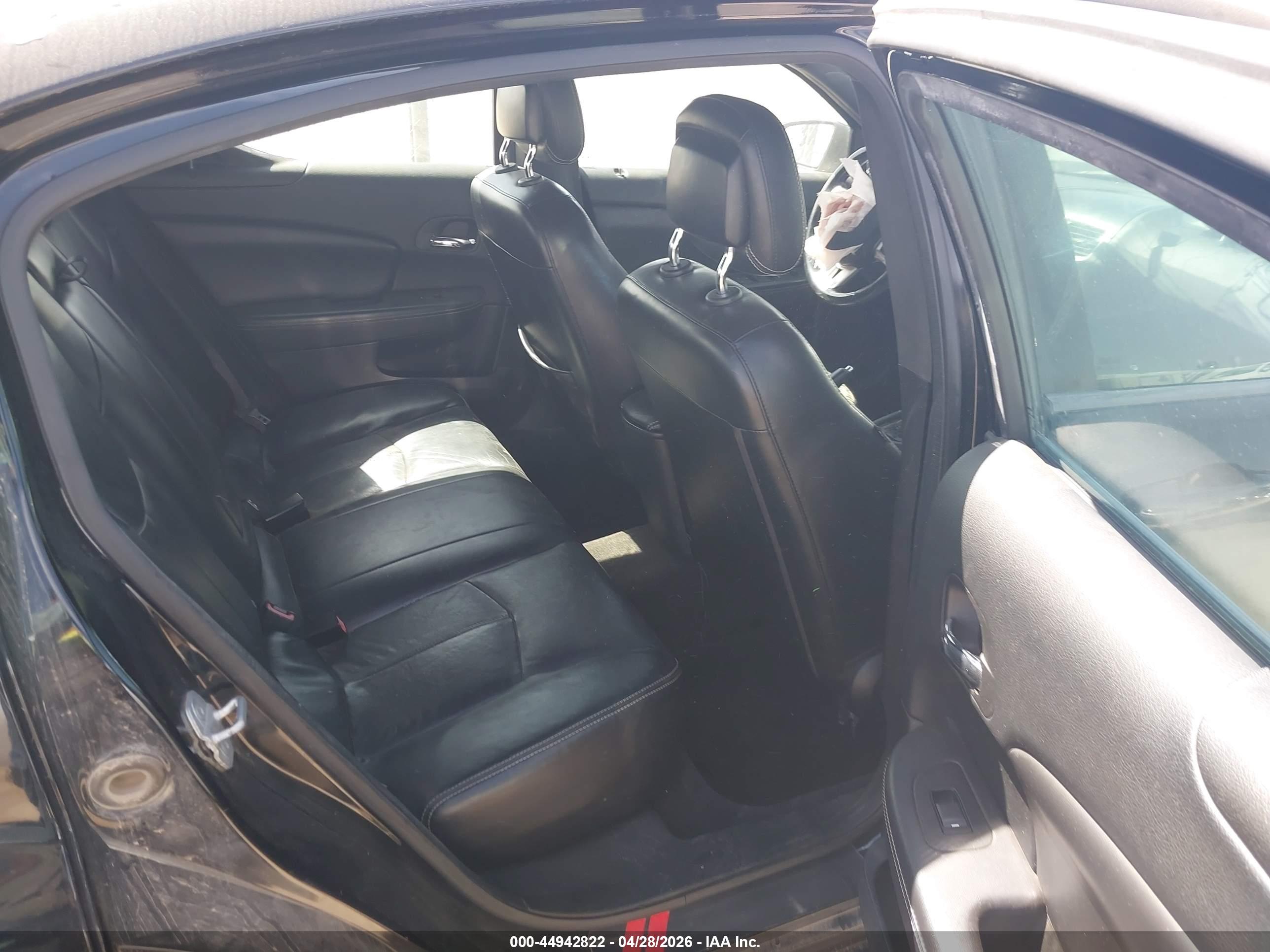 DODGE AVENGER image 8