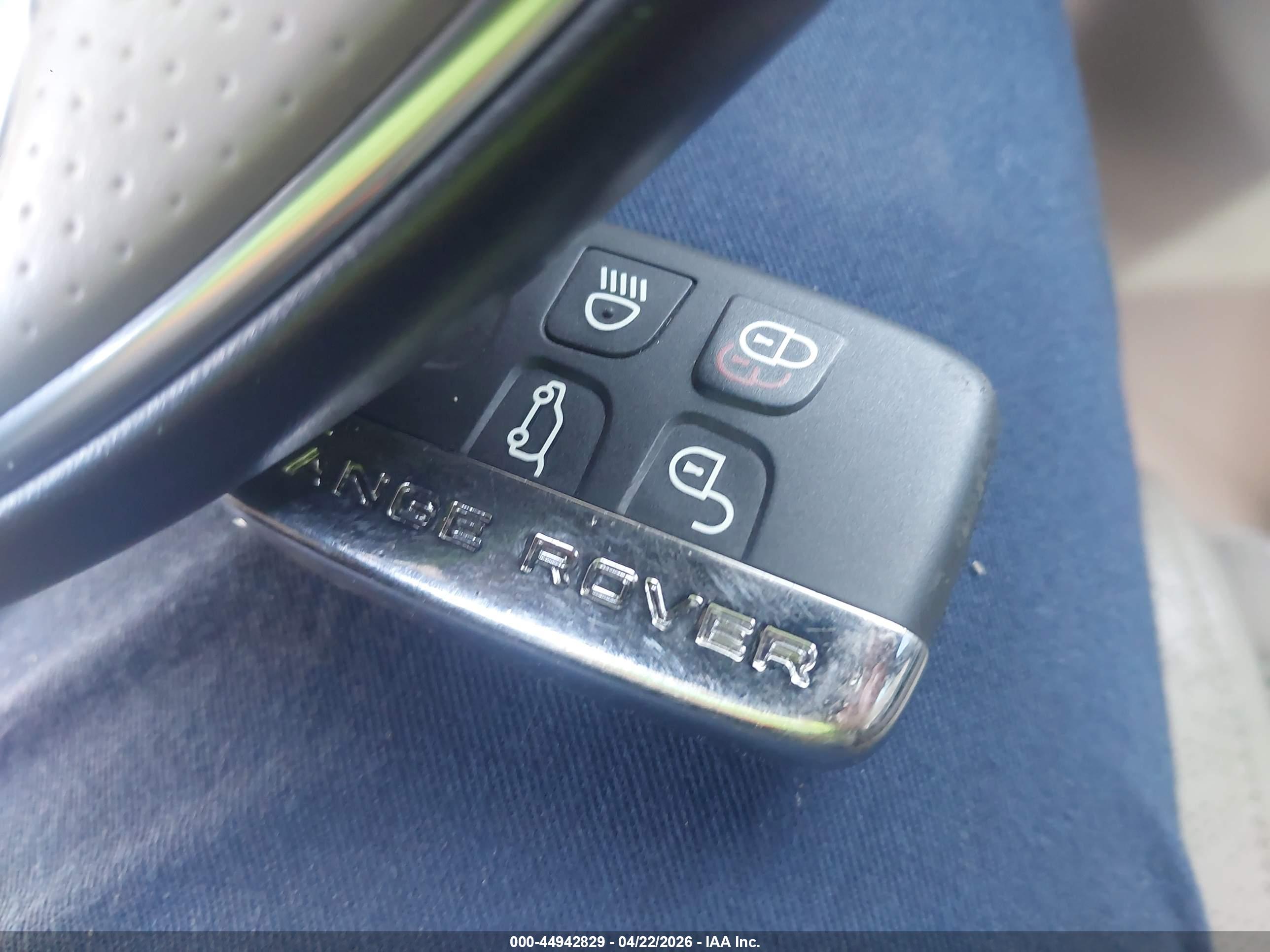 LAND ROVER image 11