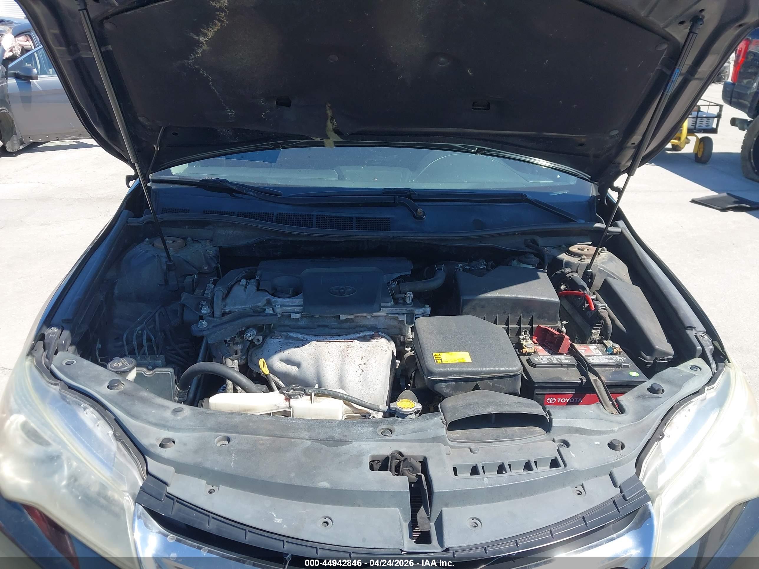TOYOTA CAMRY image 10