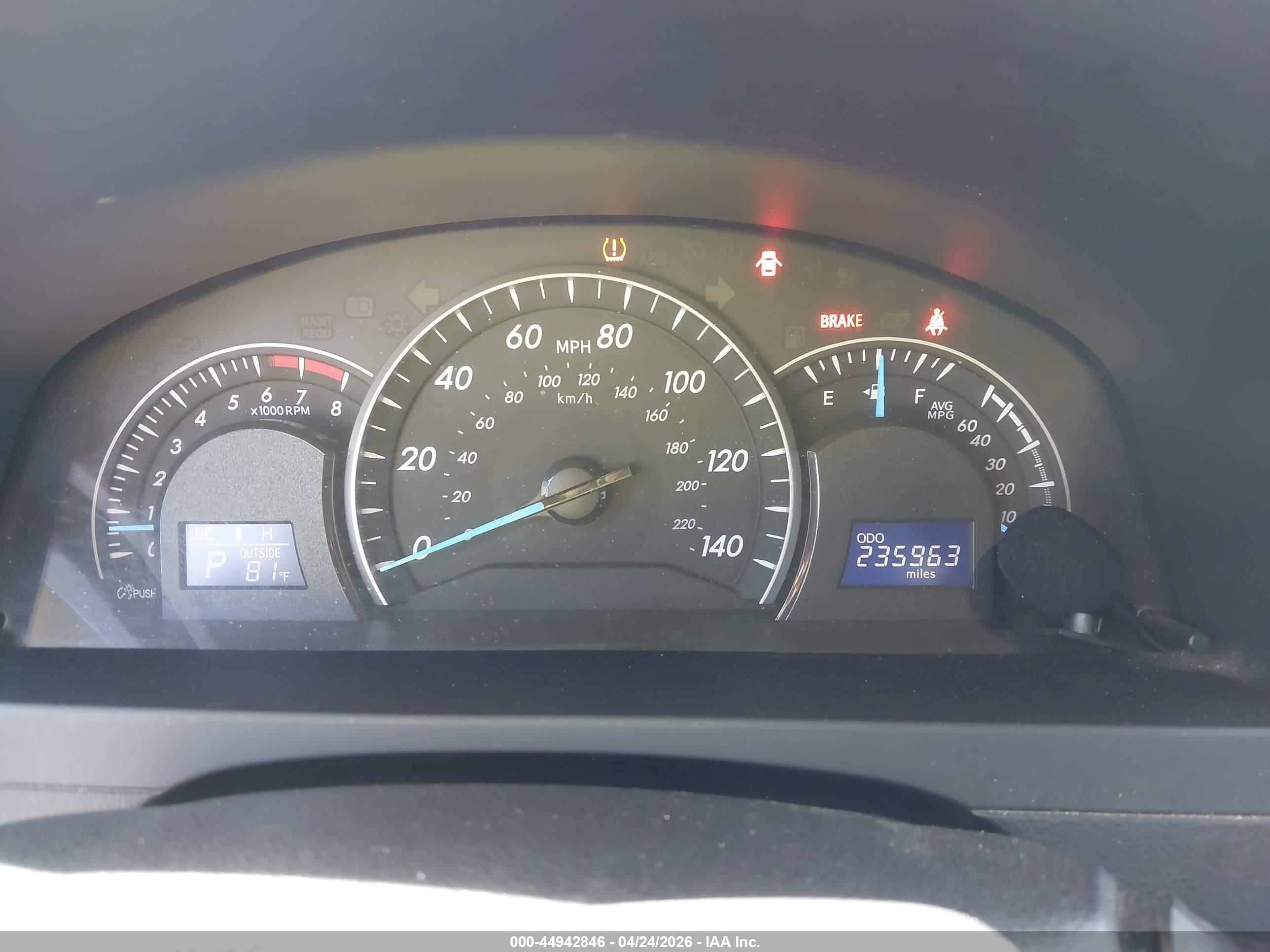 TOYOTA CAMRY image 7