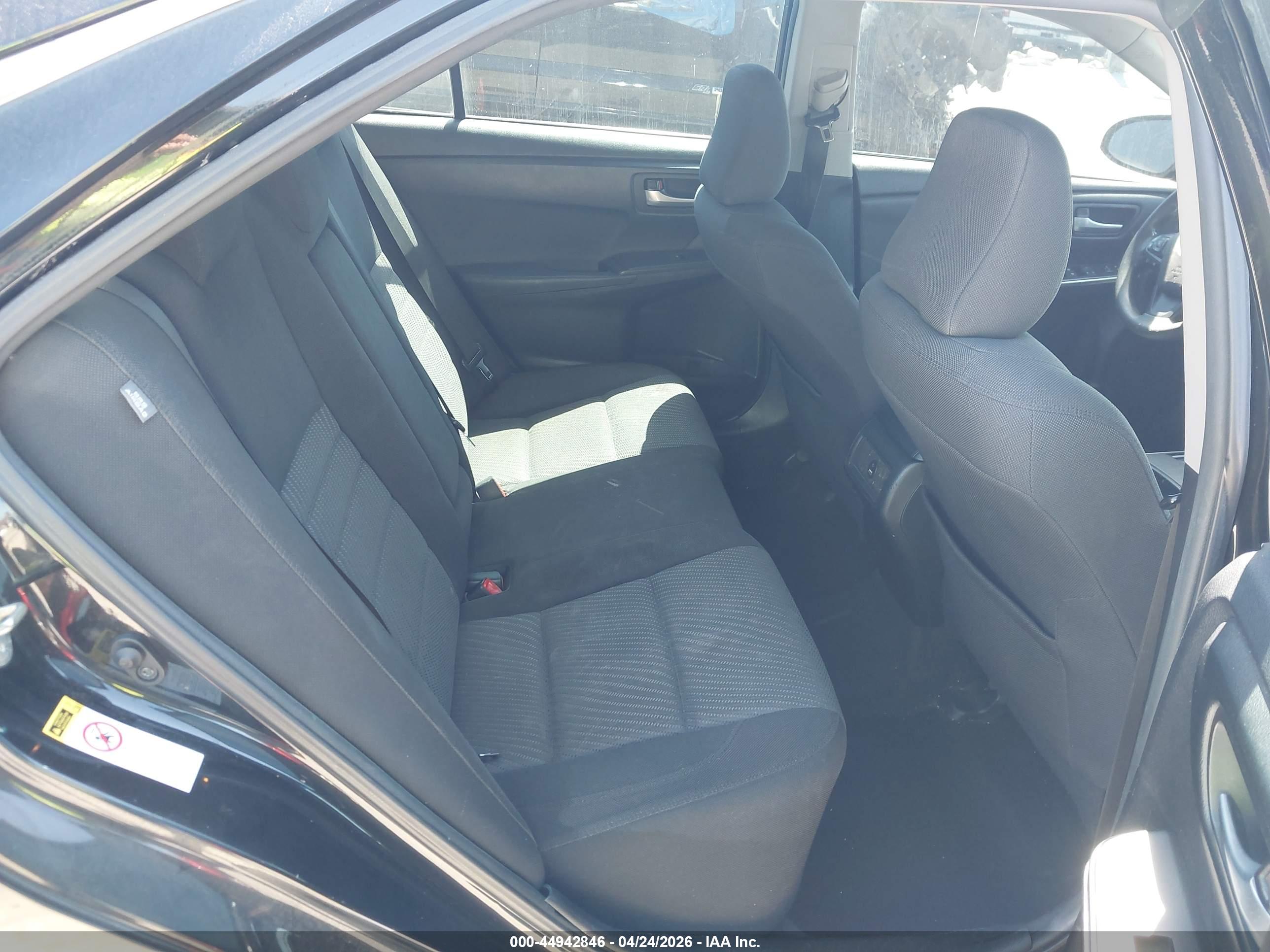 TOYOTA CAMRY image 8
