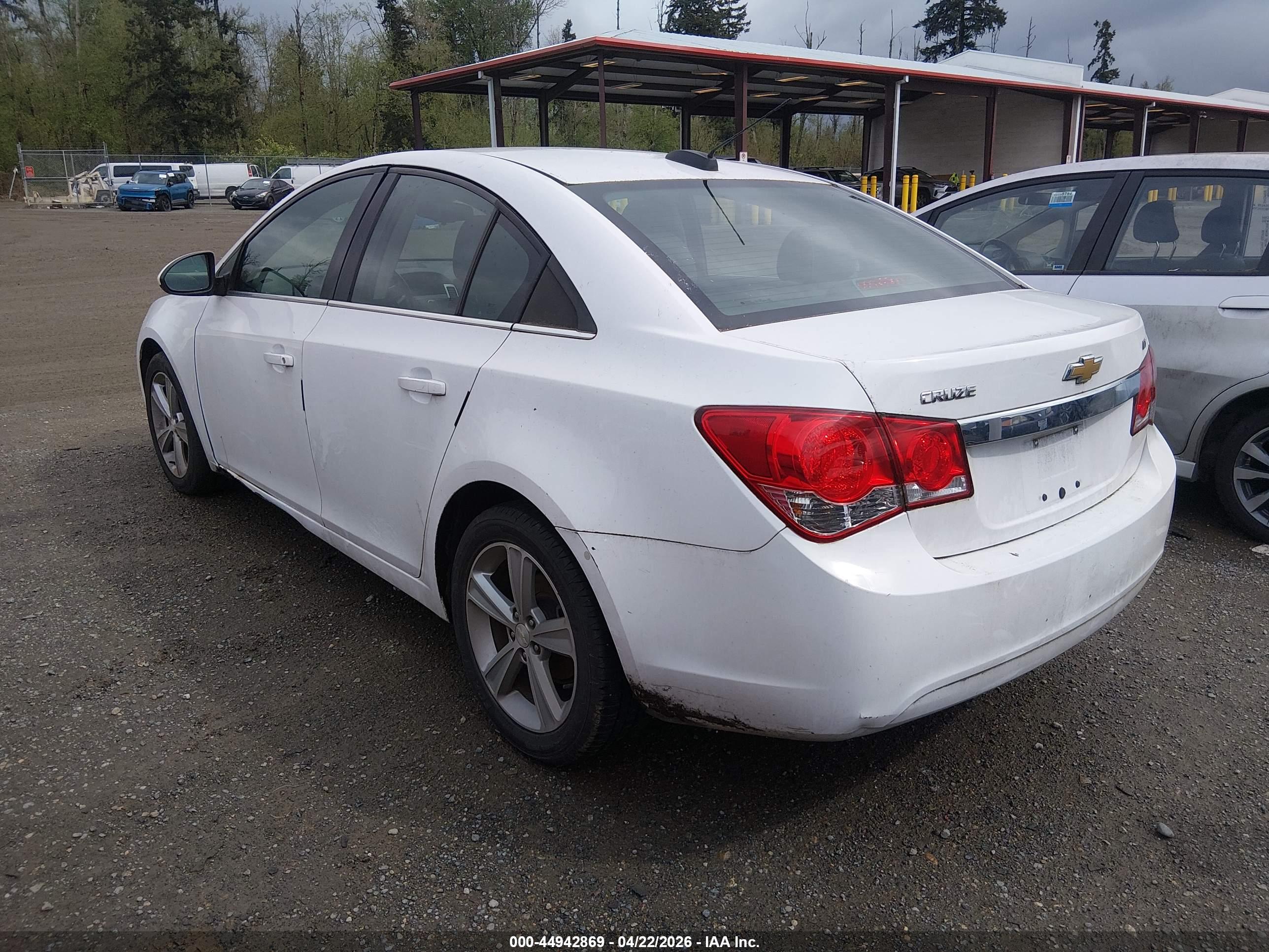 CHEVROLET CRUZE image 3