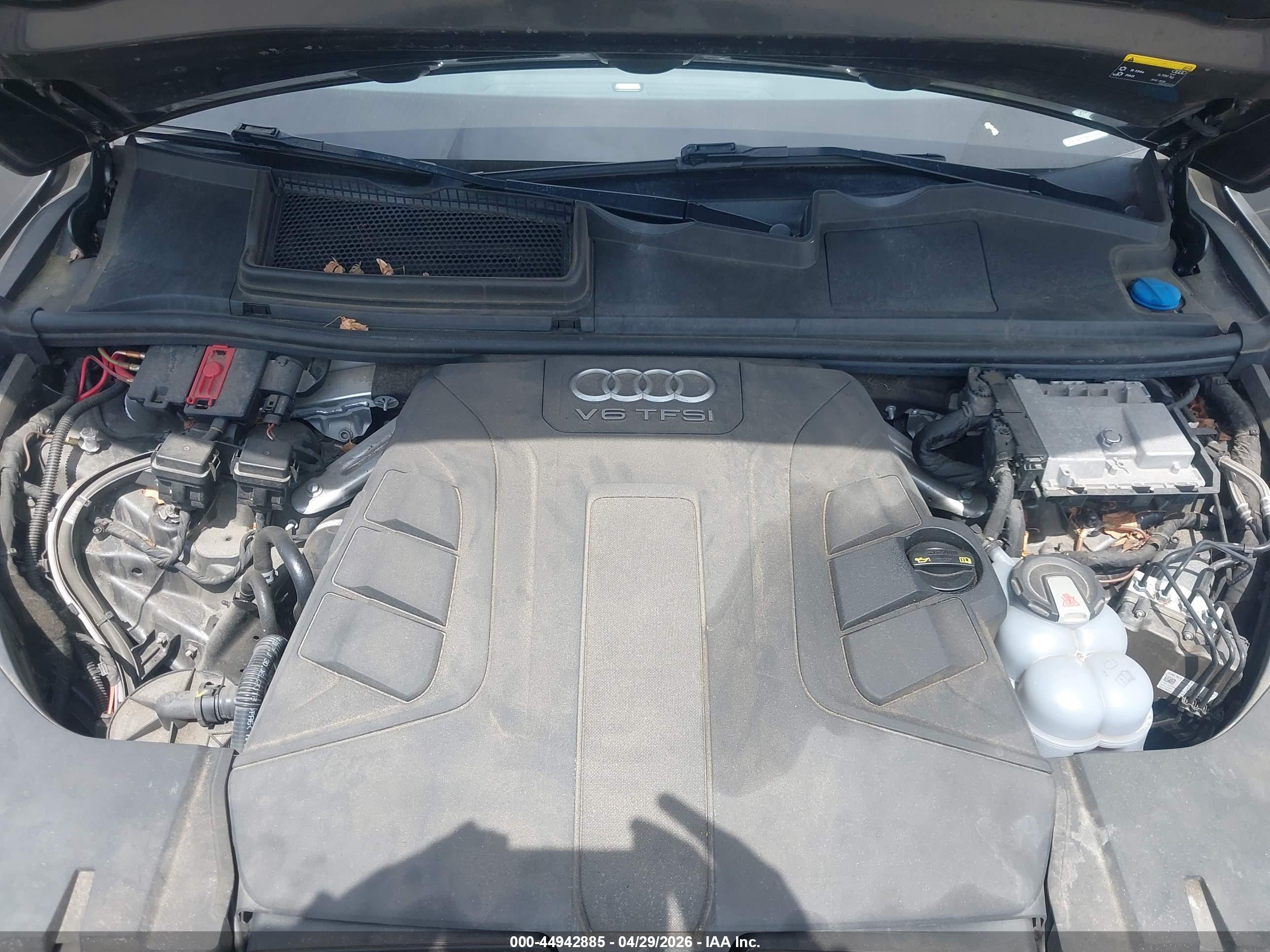 AUDI Q7 image 10
