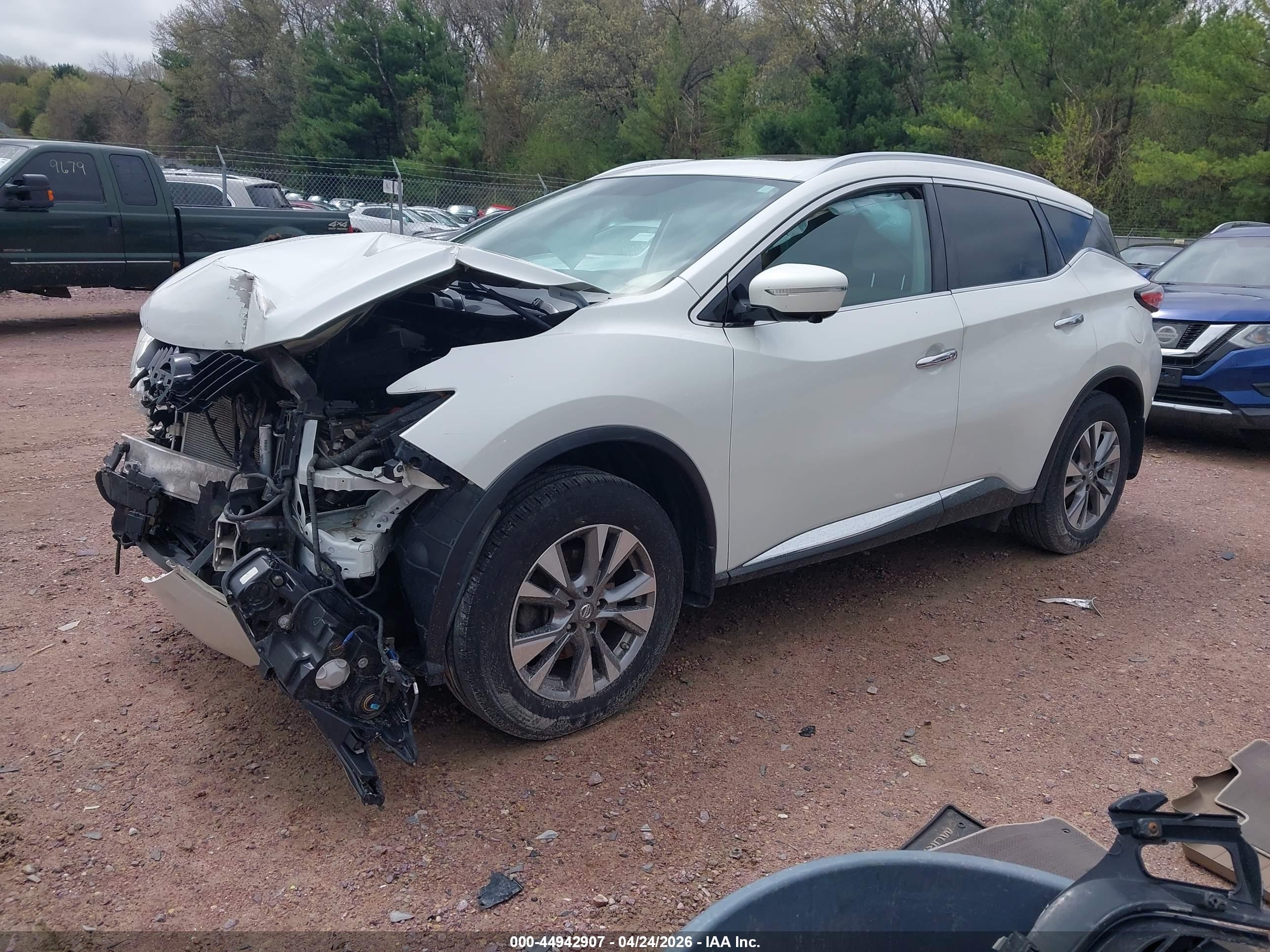 NISSAN MURANO image 2