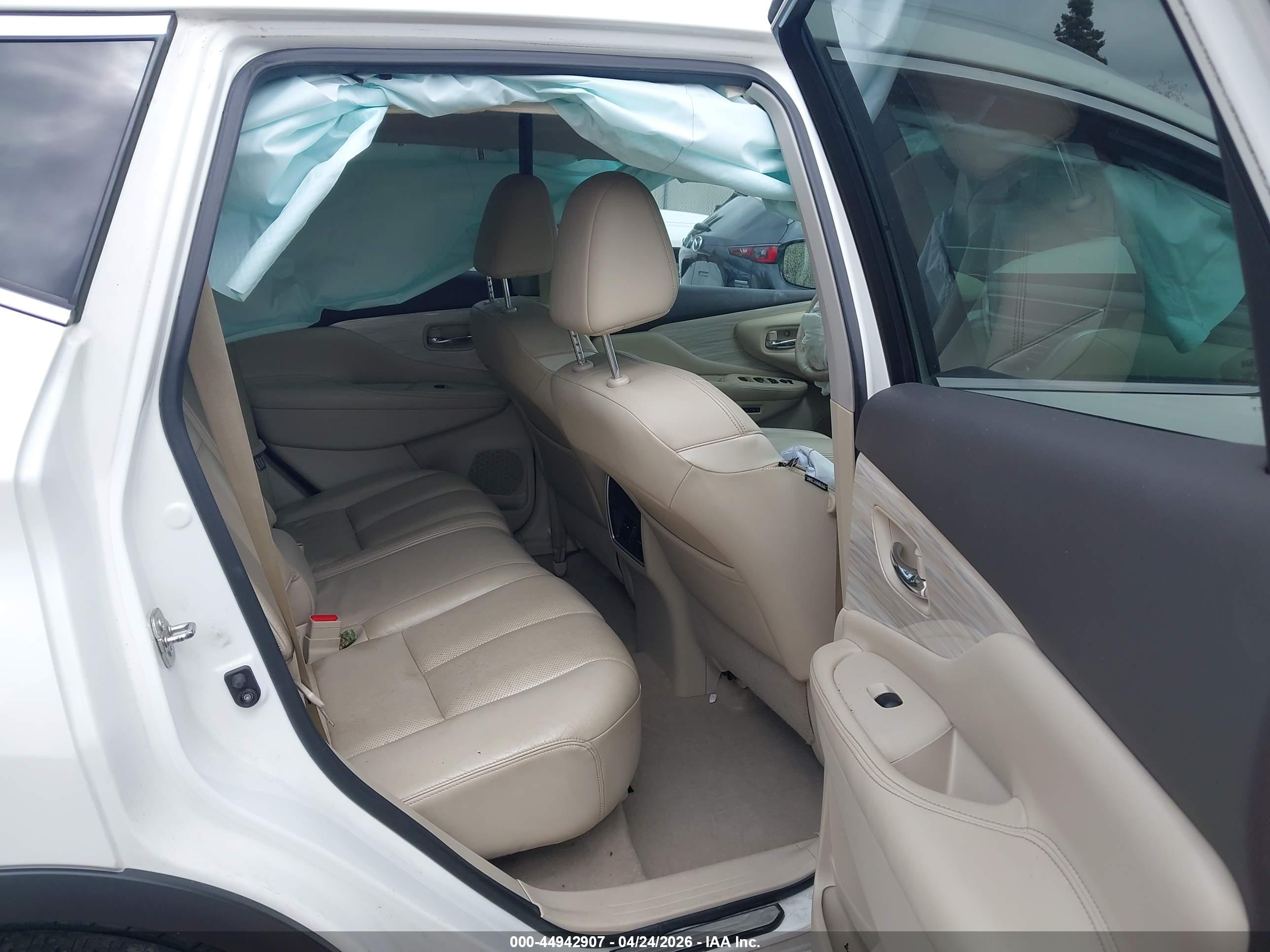 NISSAN MURANO image 8