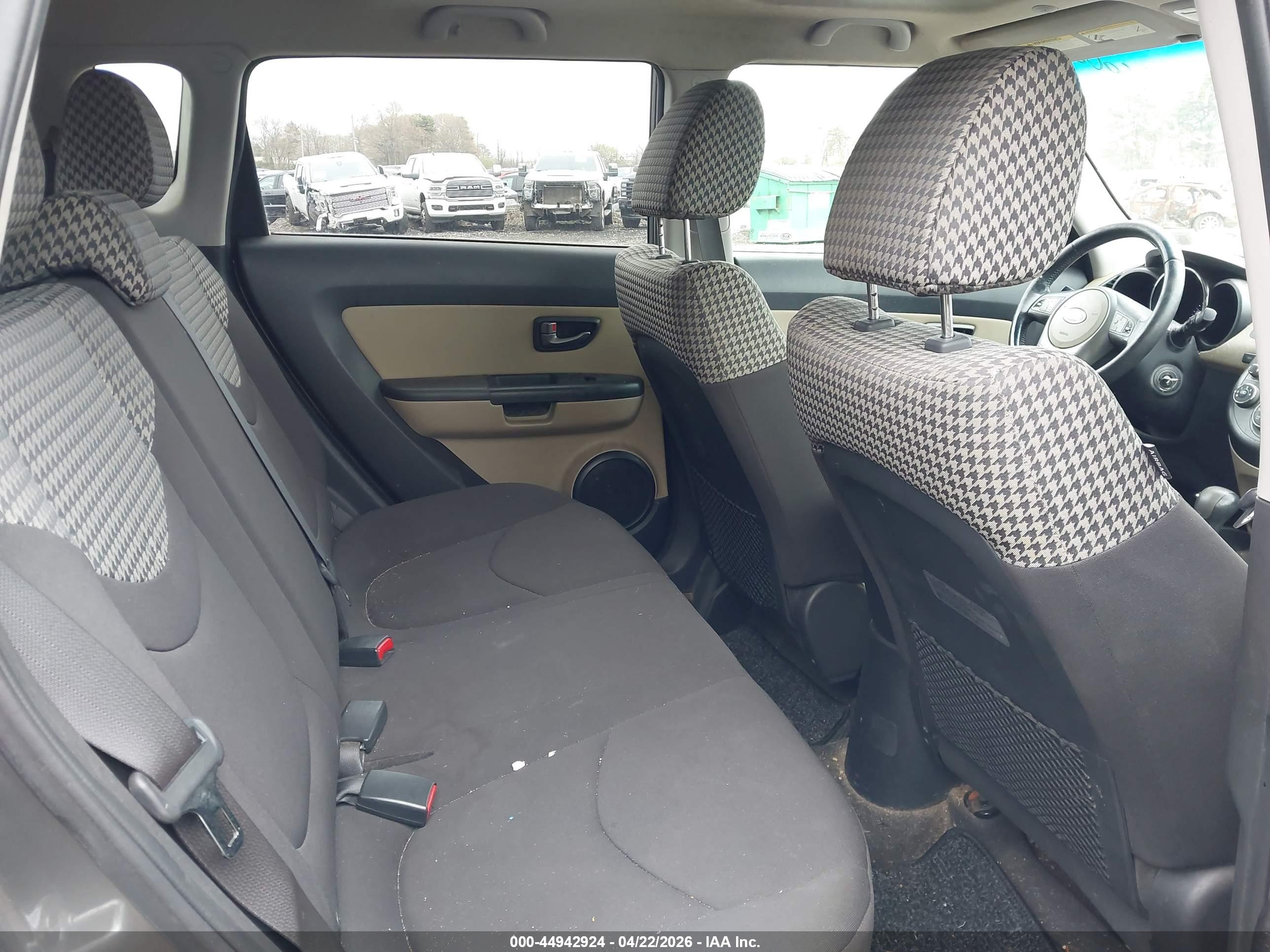 KIA SOUL image 8