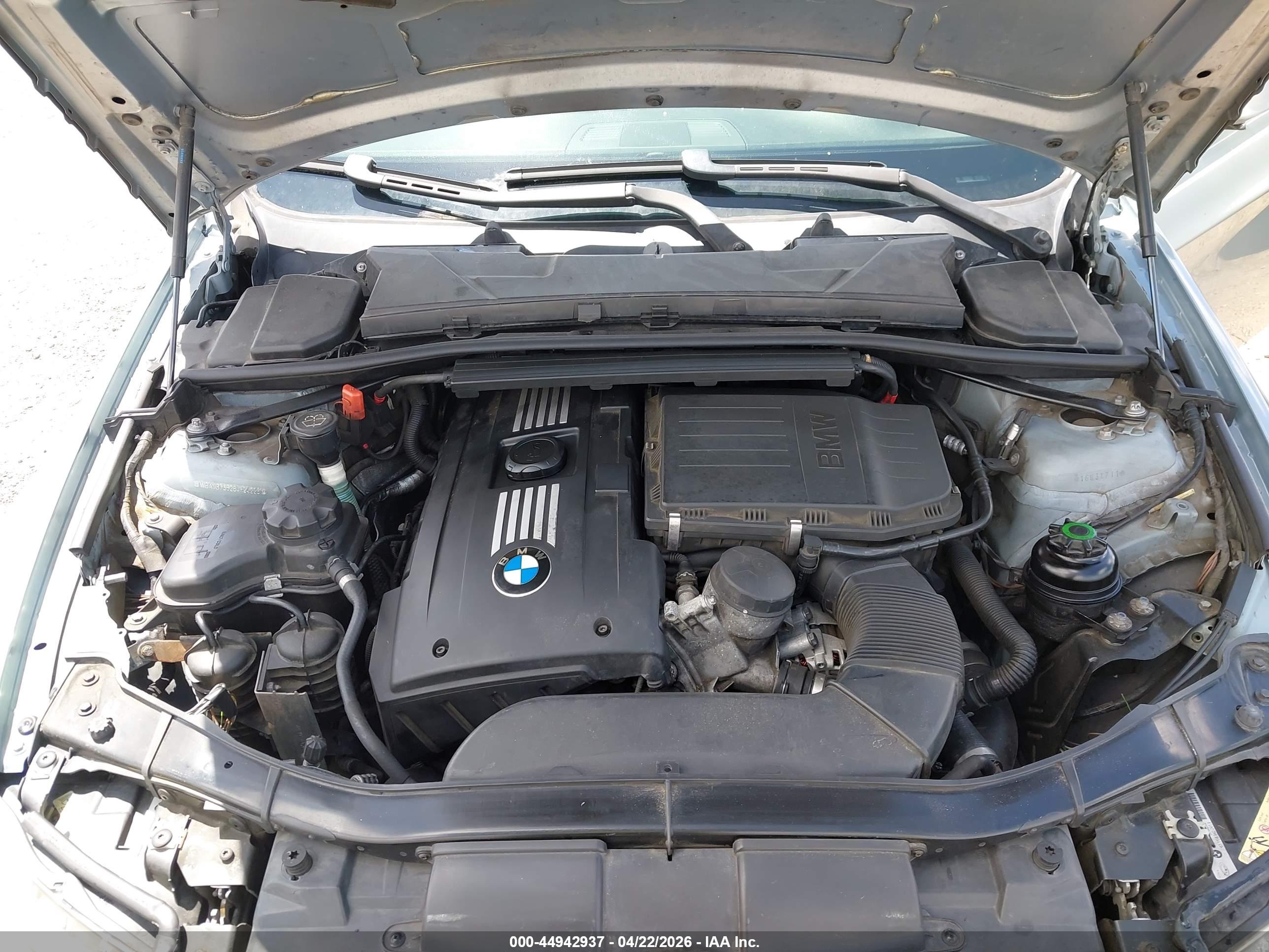 BMW 335I image 10