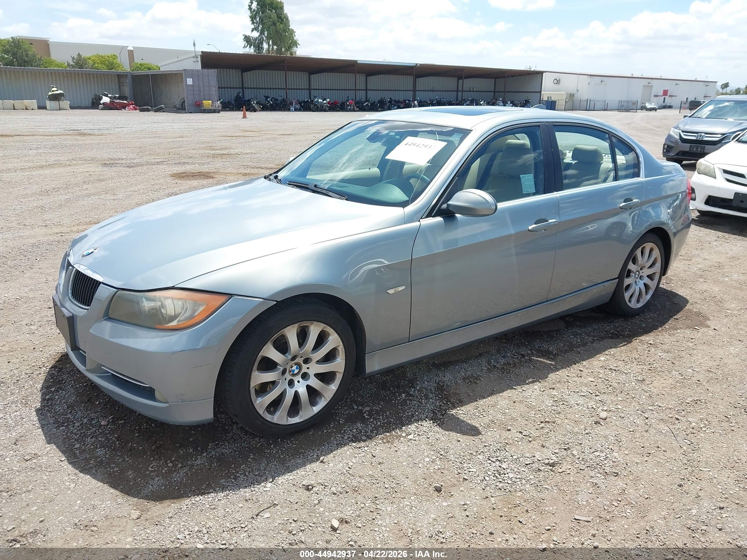 BMW 335I image 2