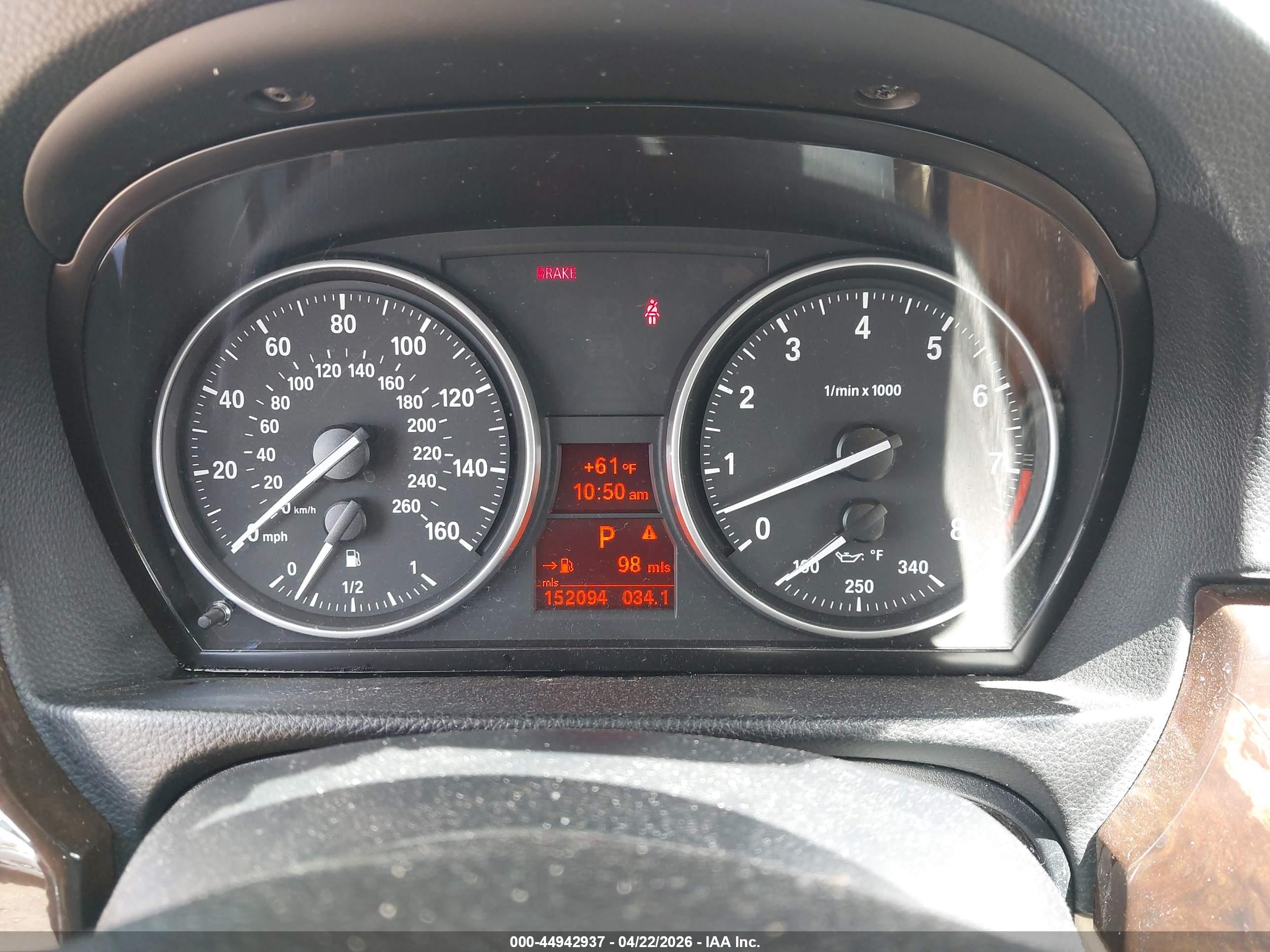 BMW 335I image 7