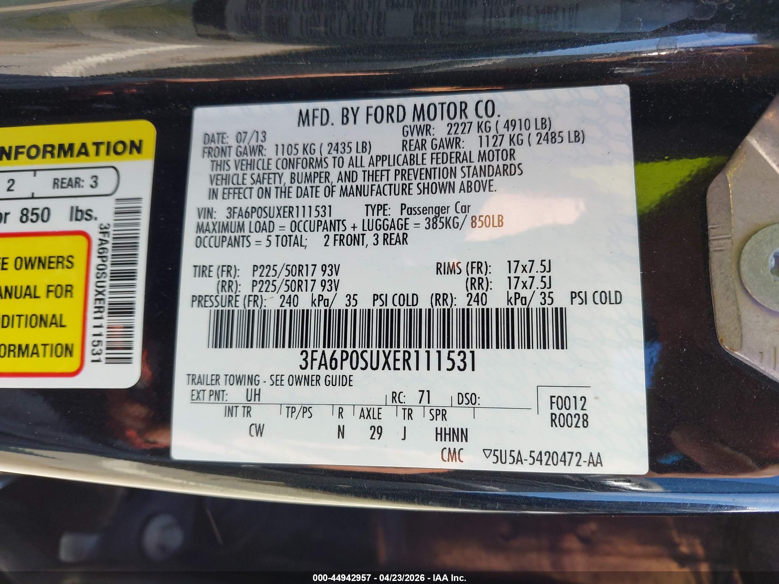 FORD FUSION image 9