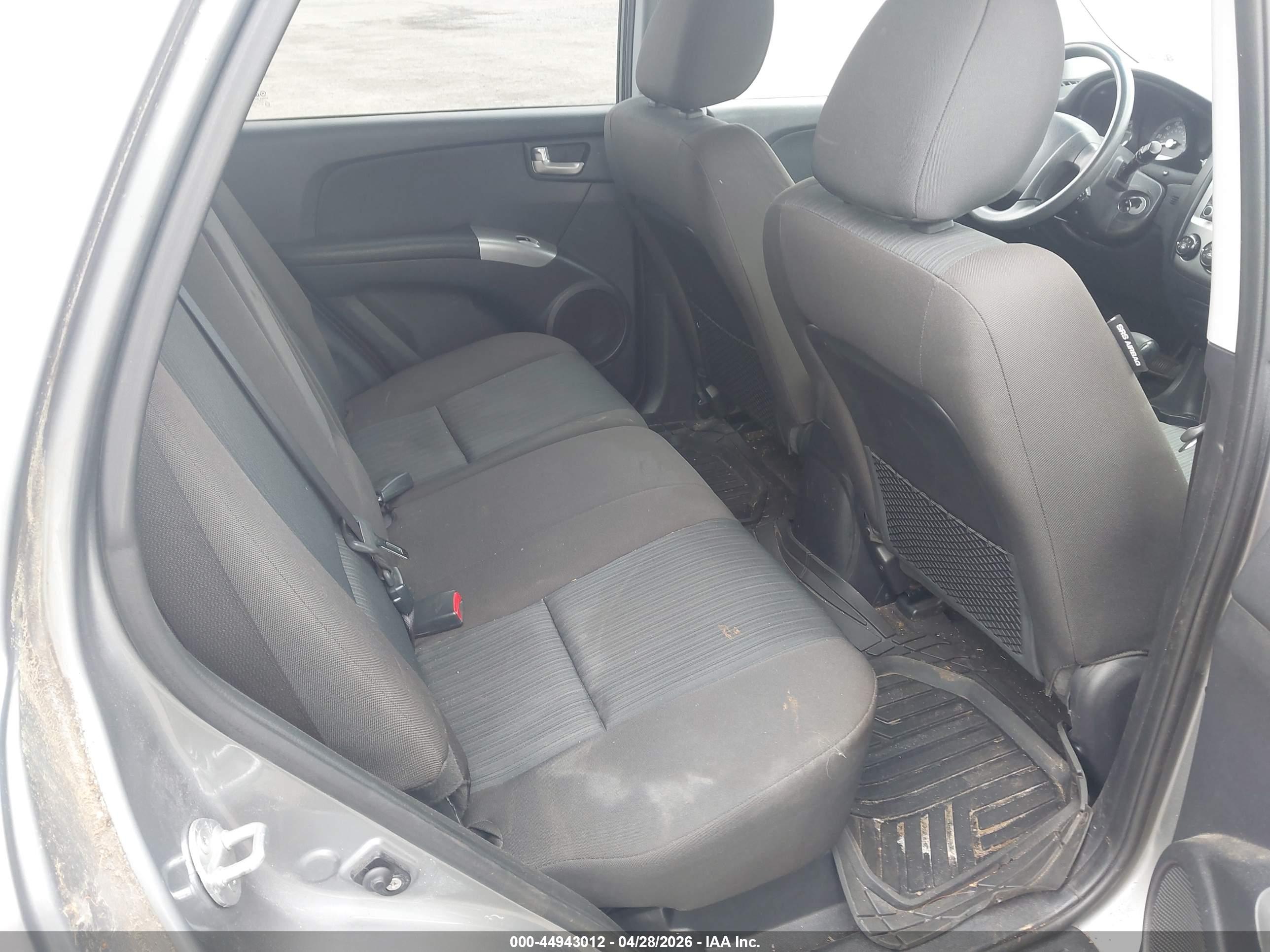 KIA SPORTAGE image 8