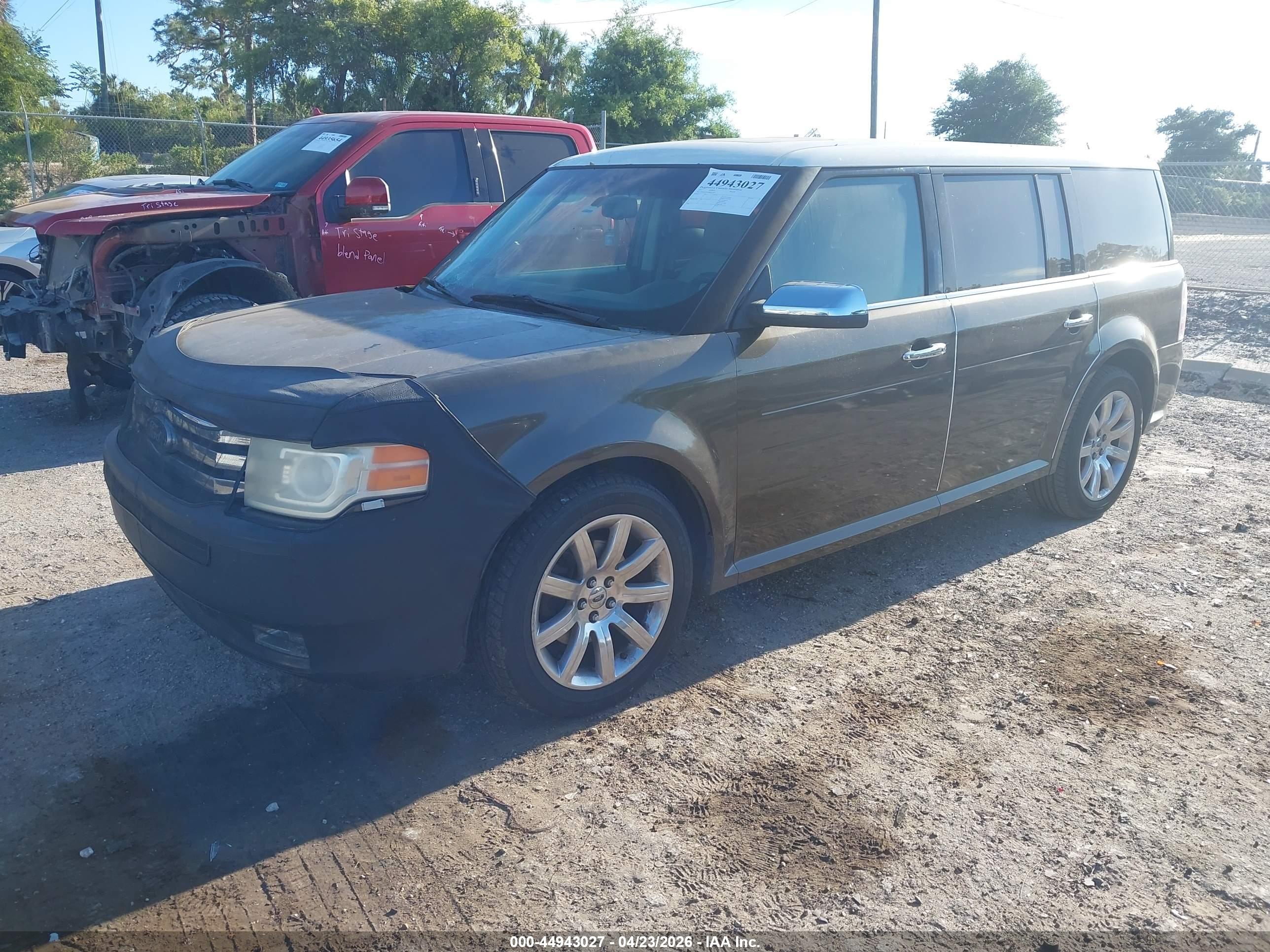 FORD FLEX image 2