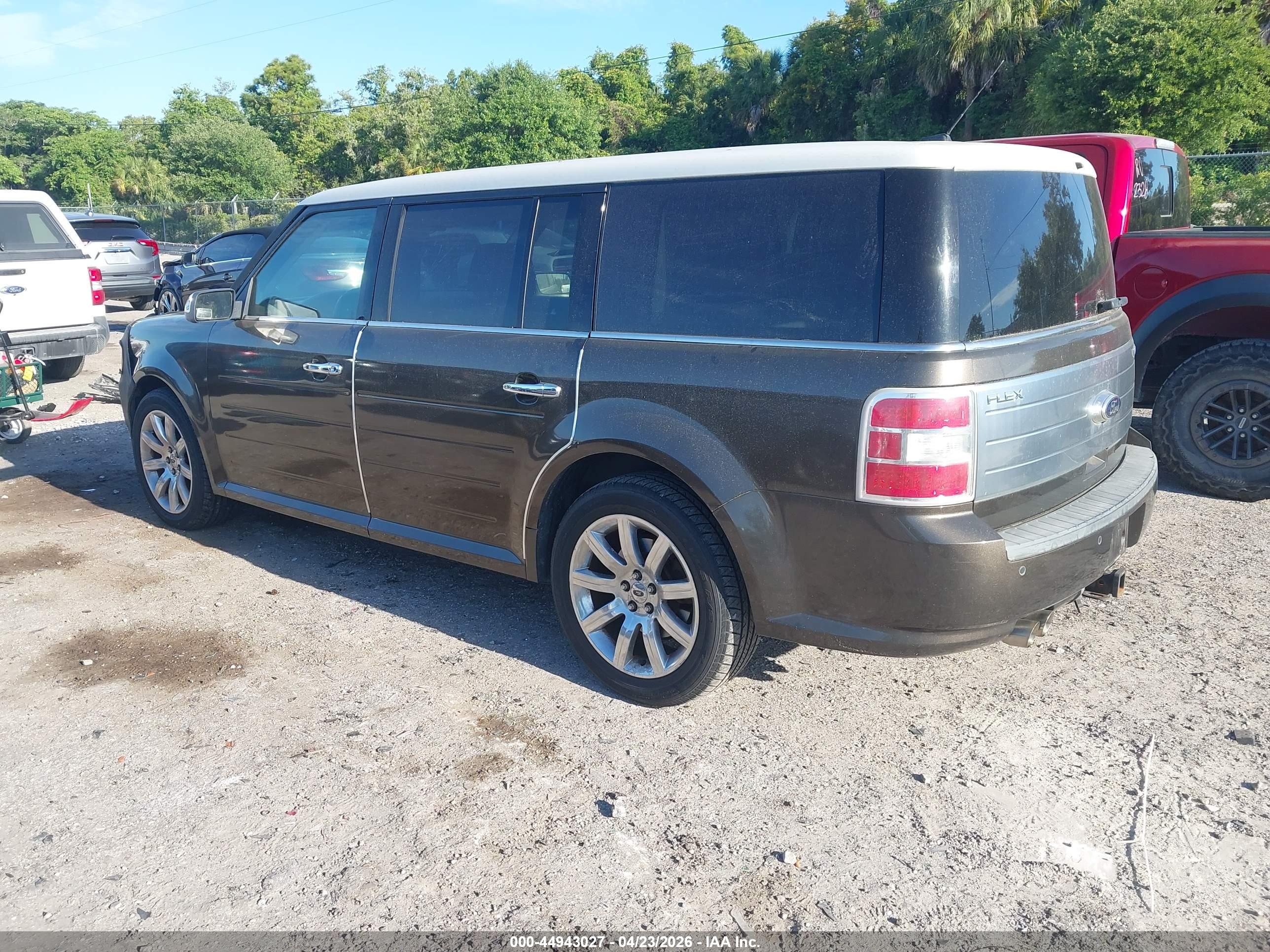 FORD FLEX image 3
