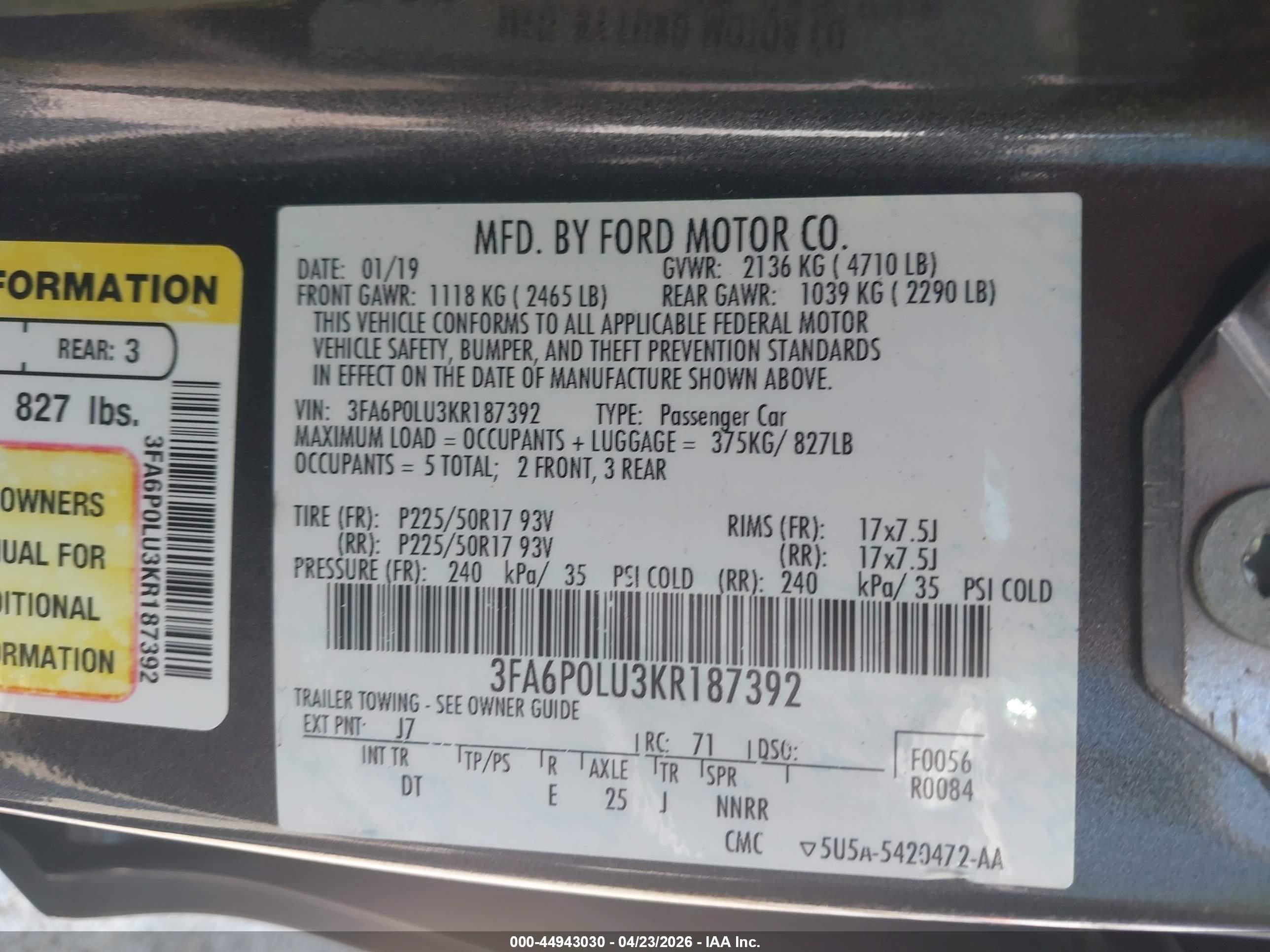 FORD FUSION image 9