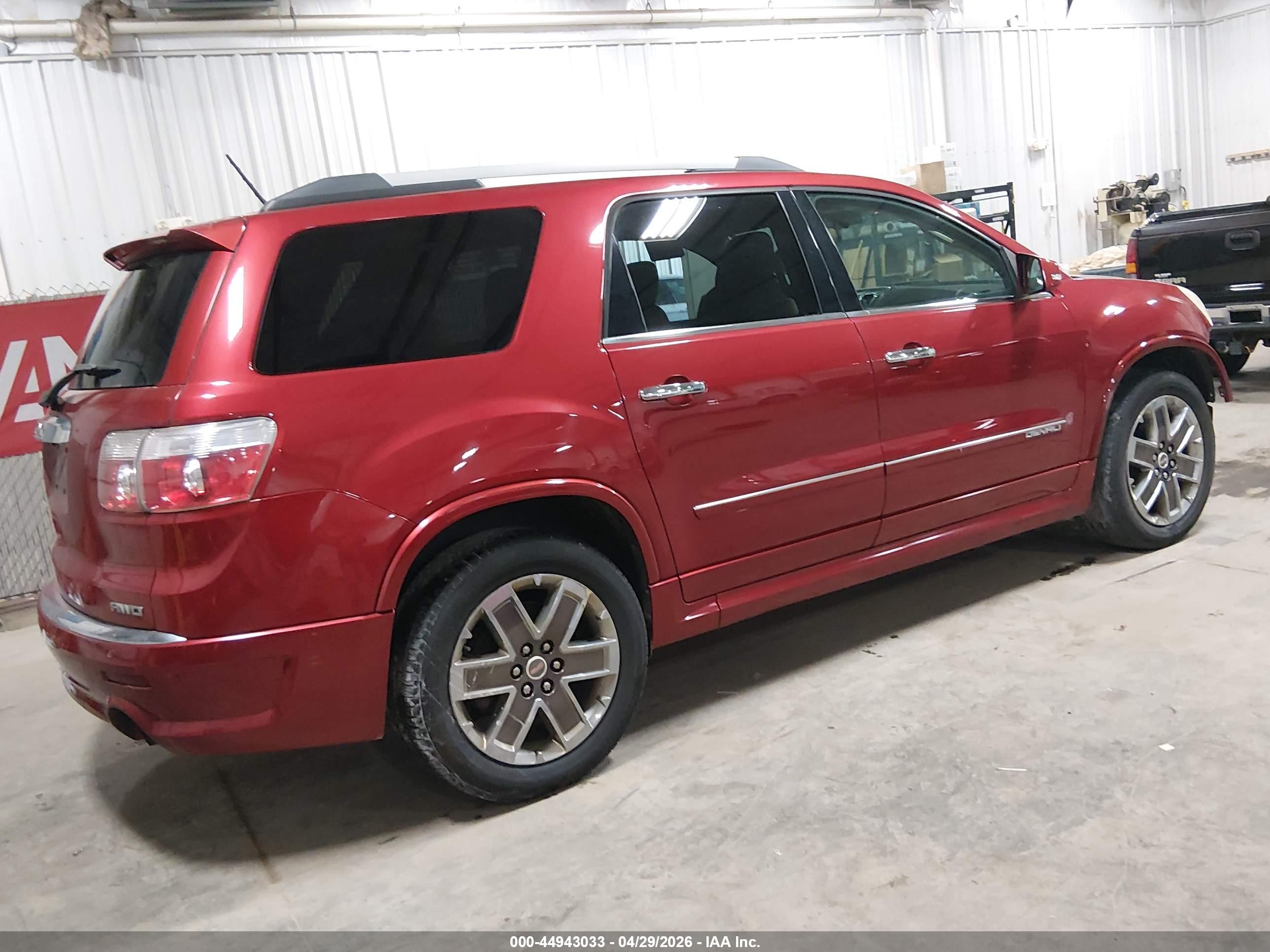 GMC ACADIA image 4