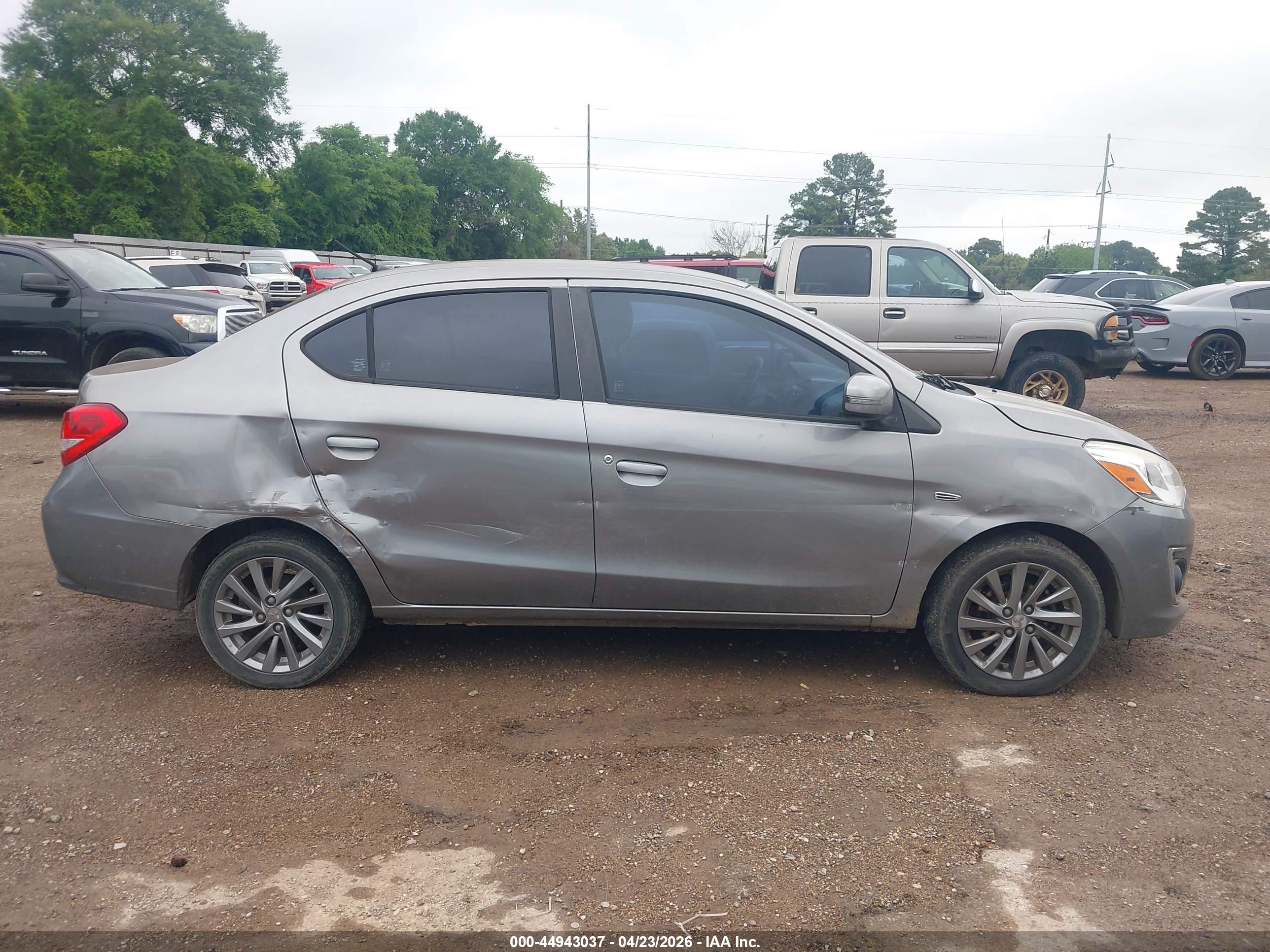 MITSUBISHI MIRAGE image 6