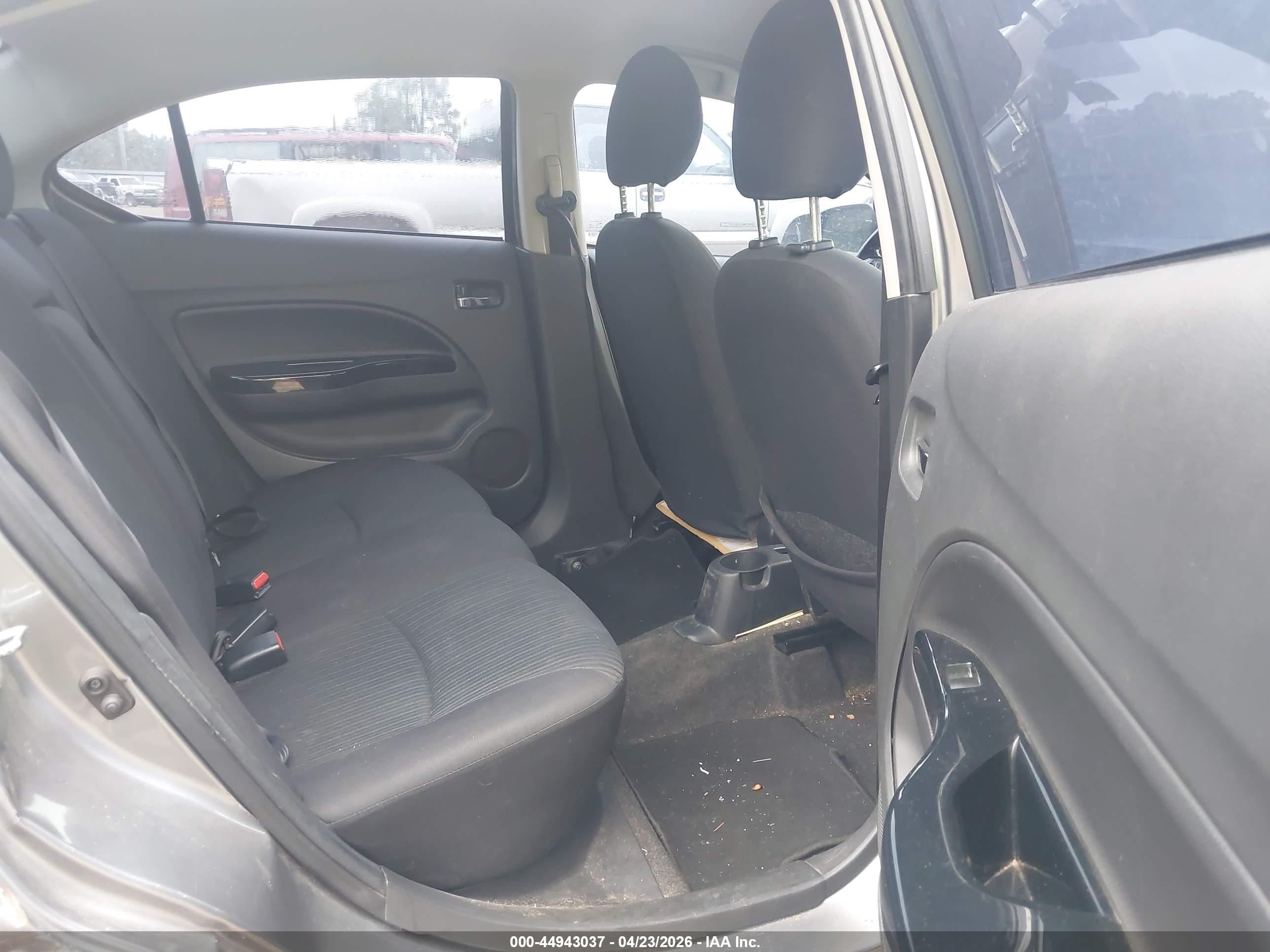 MITSUBISHI MIRAGE image 8