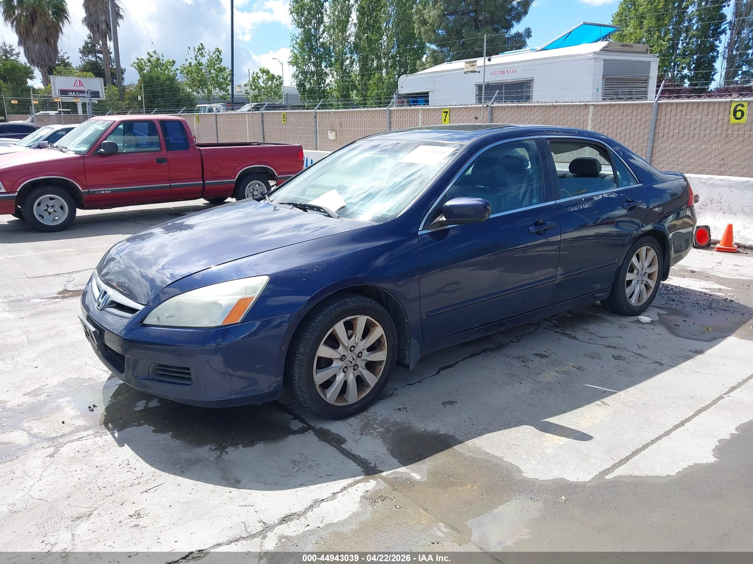 HONDA ACCORD image 2