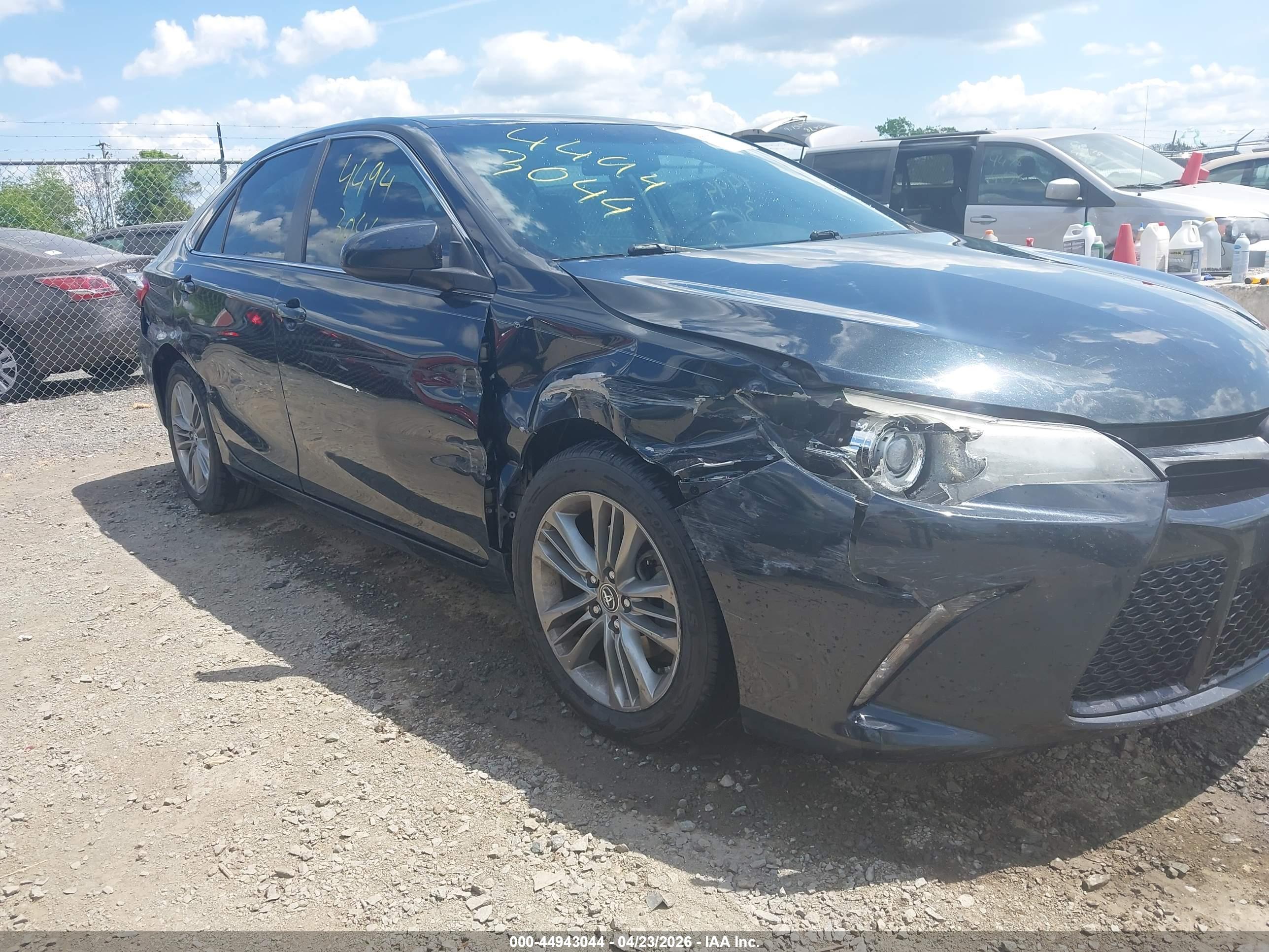 TOYOTA CAMRY image 6