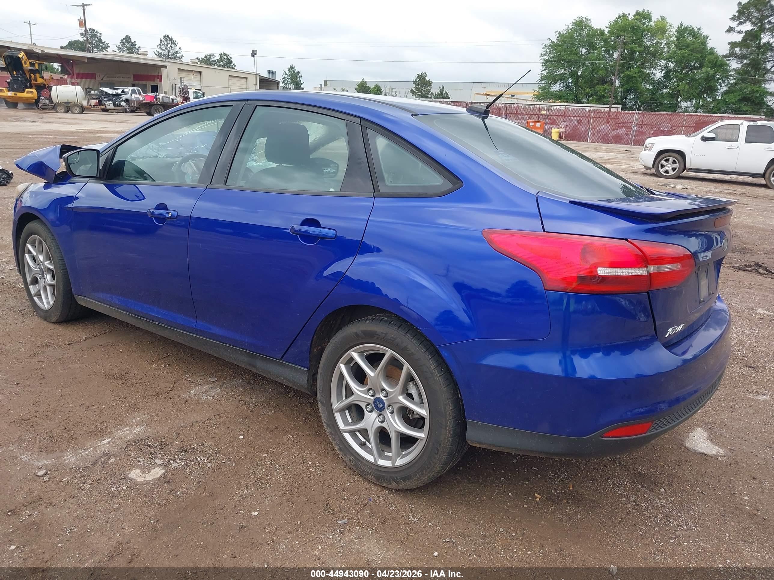 FORD FOCUS image 3
