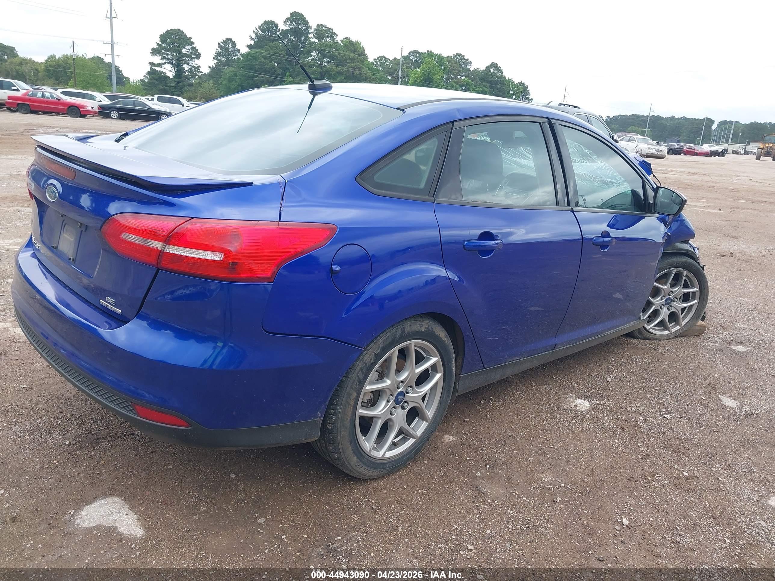 FORD FOCUS image 4