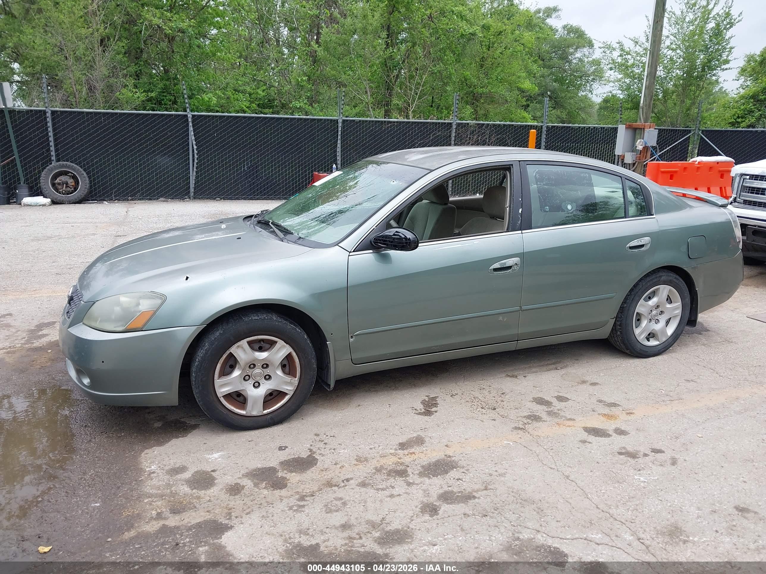 NISSAN ALTIMA image 6