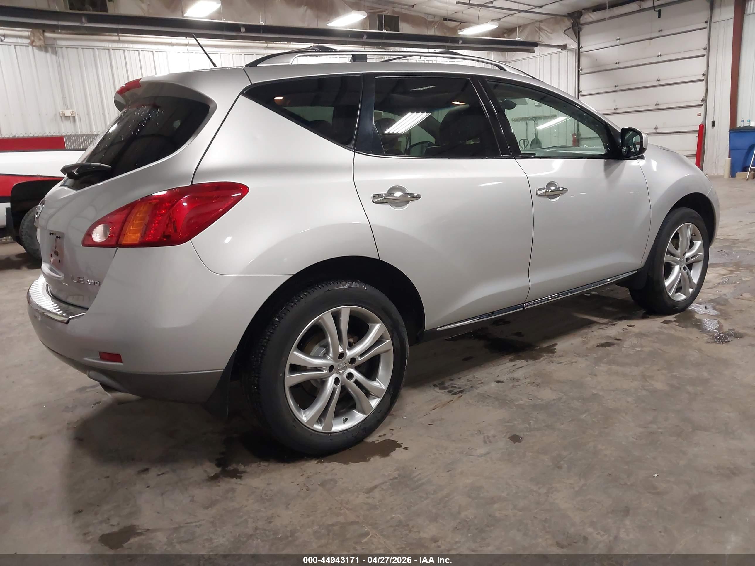 NISSAN MURANO image 4