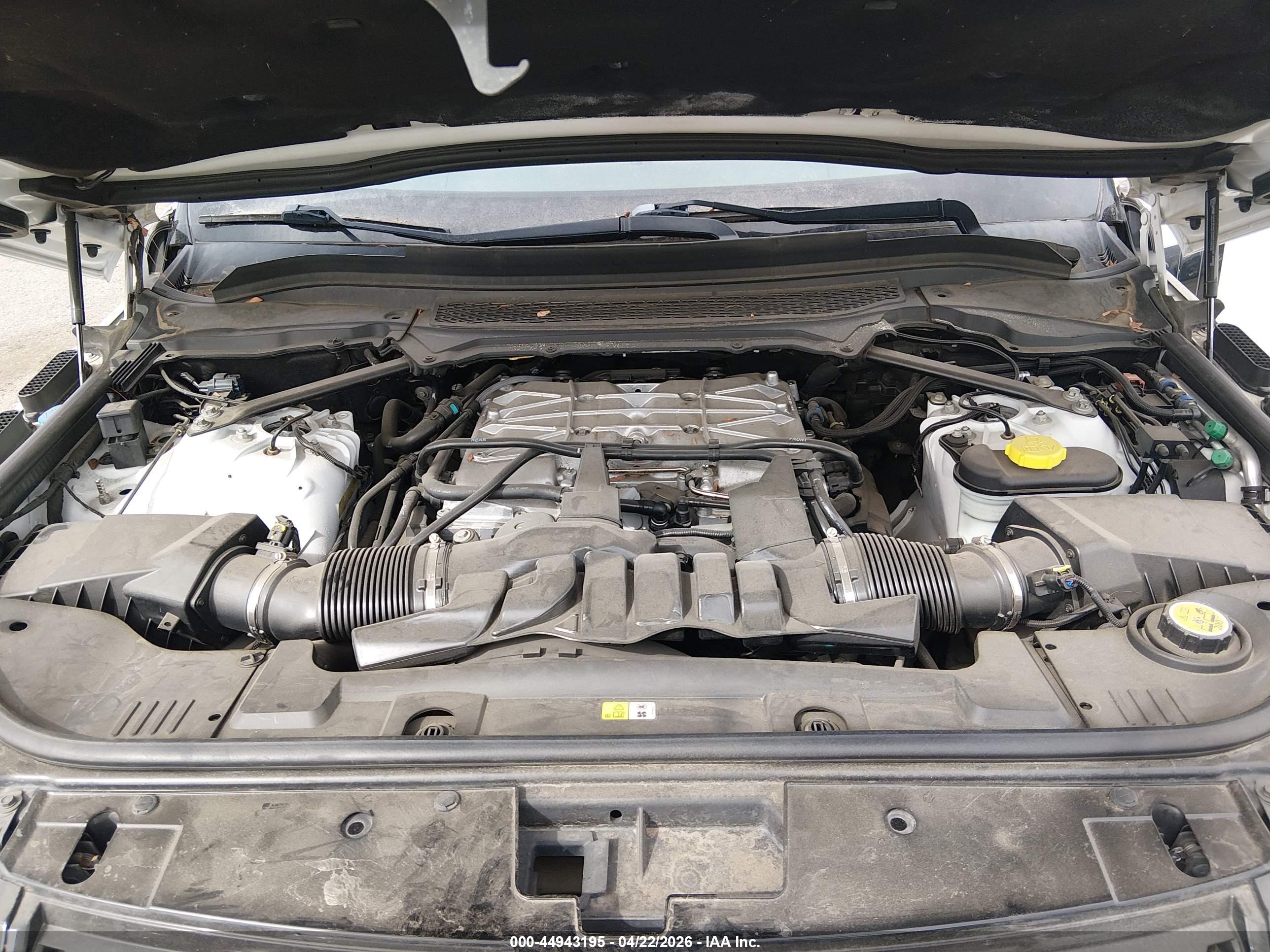 LAND ROVER image 10