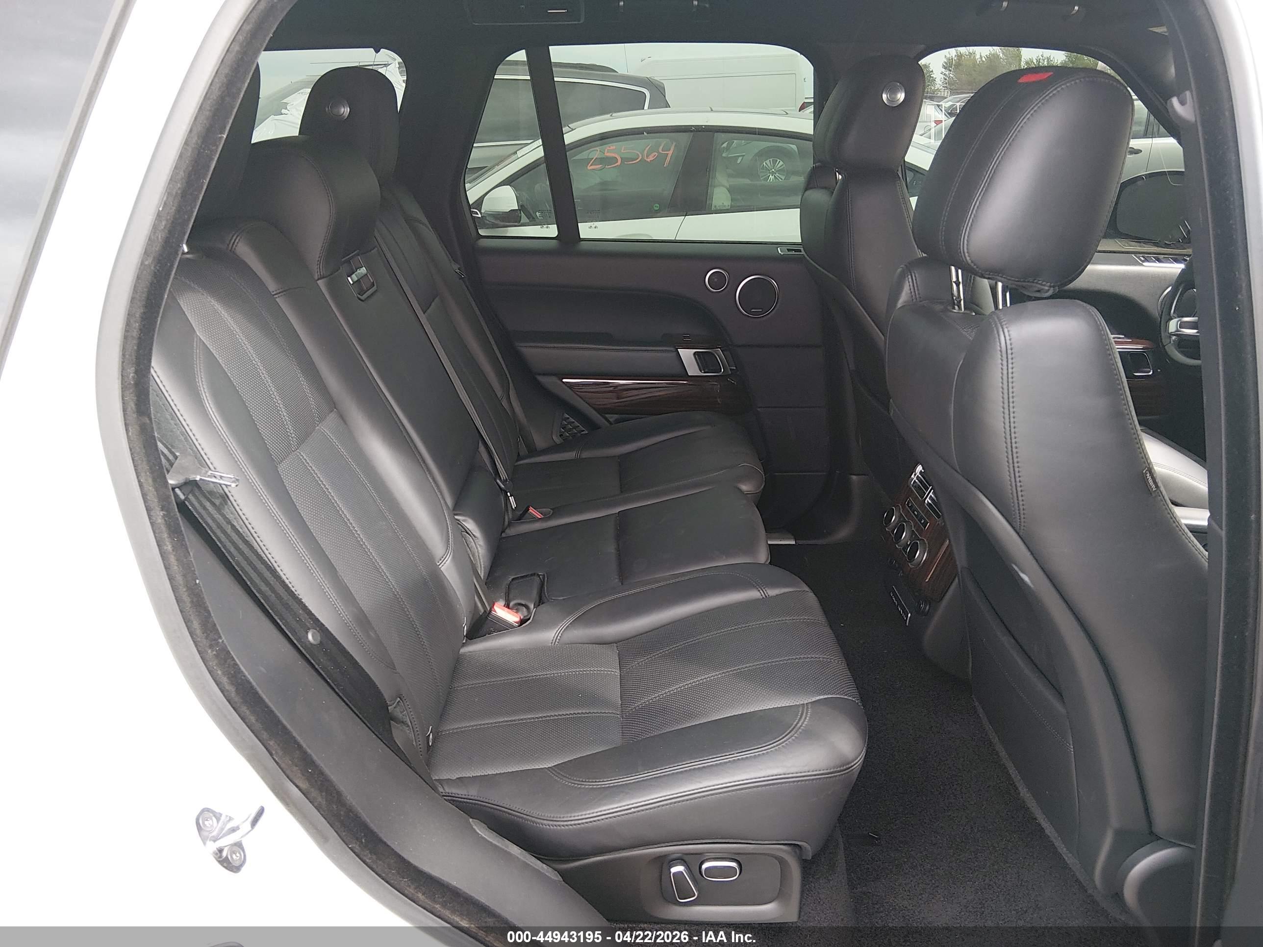 LAND ROVER image 8