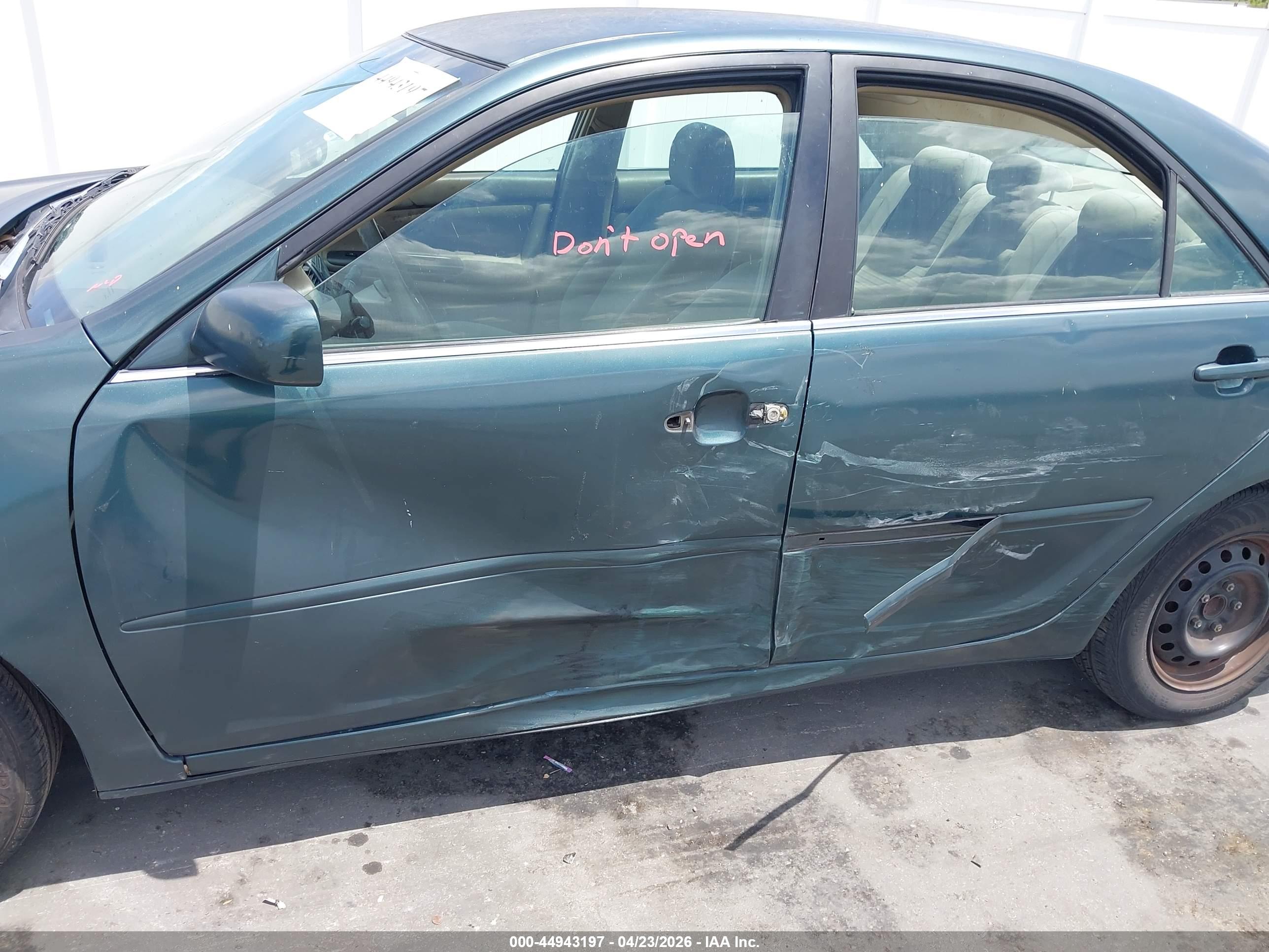 TOYOTA CAMRY image 6