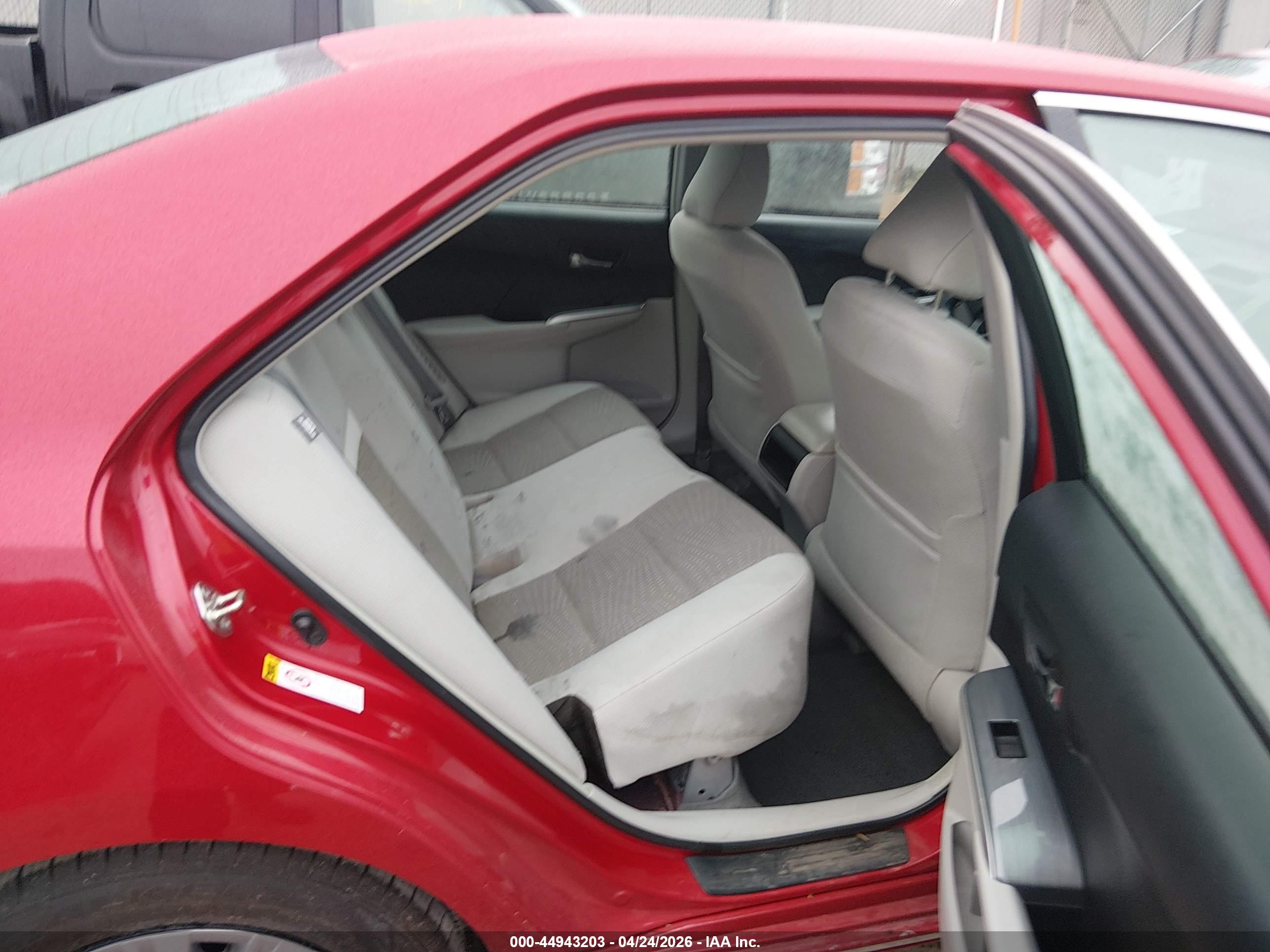 TOYOTA CAMRY image 8