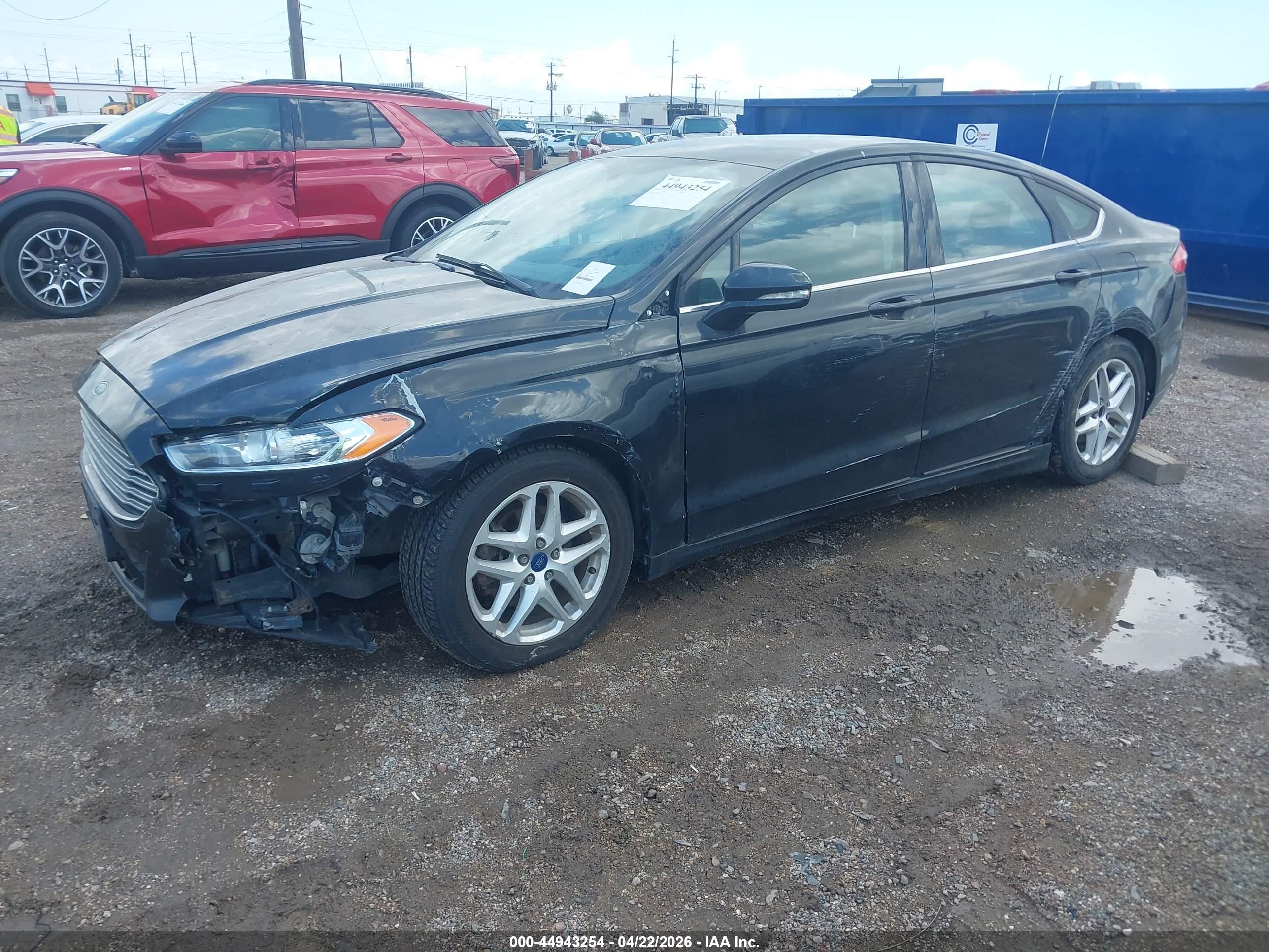 FORD FUSION image 2