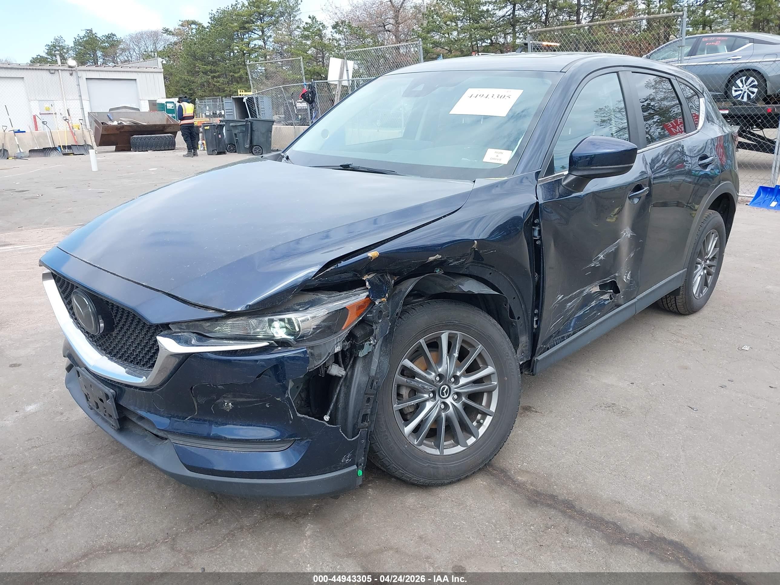 MAZDA CX-5 image 2