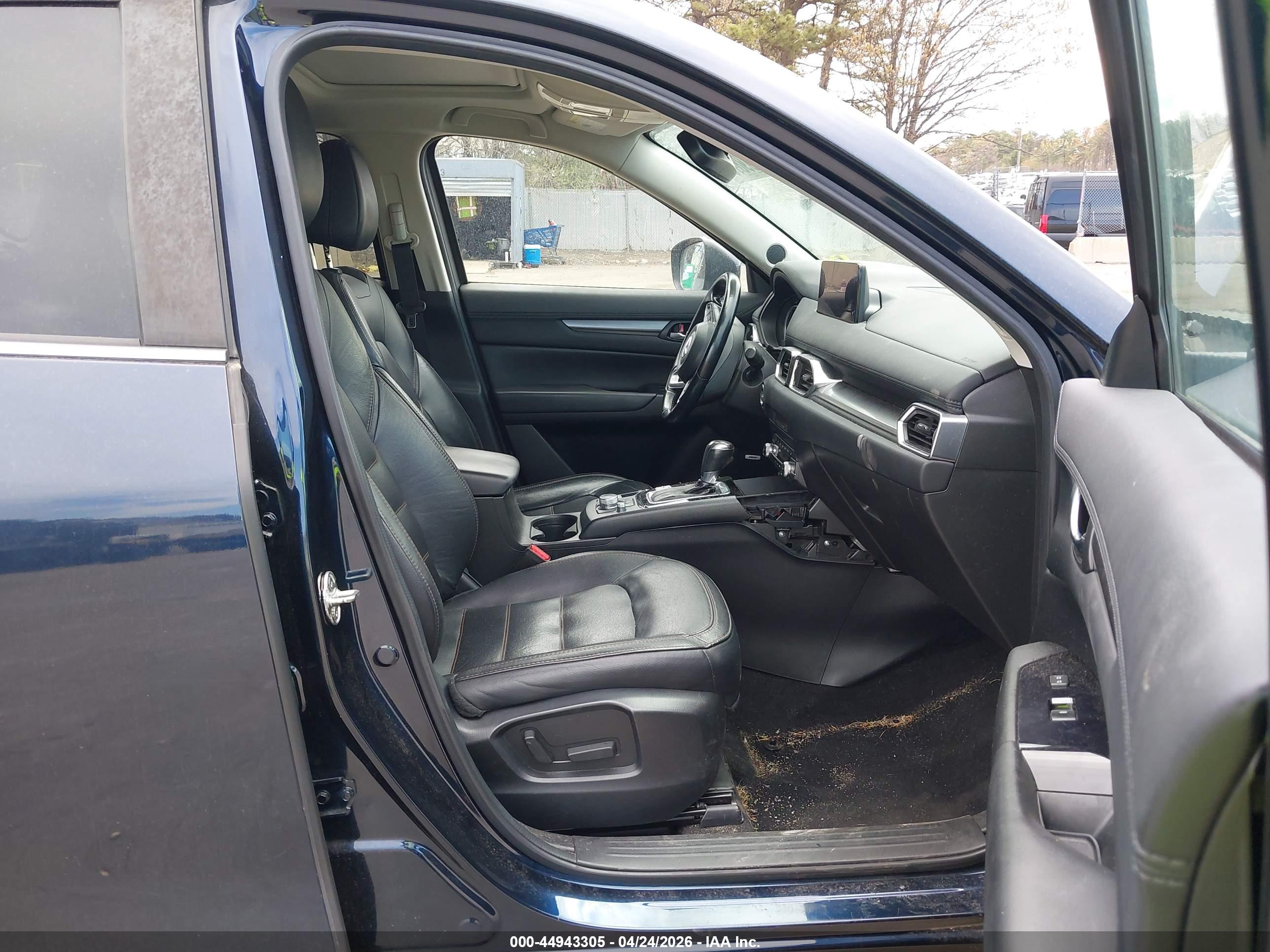 MAZDA CX-5 image 5