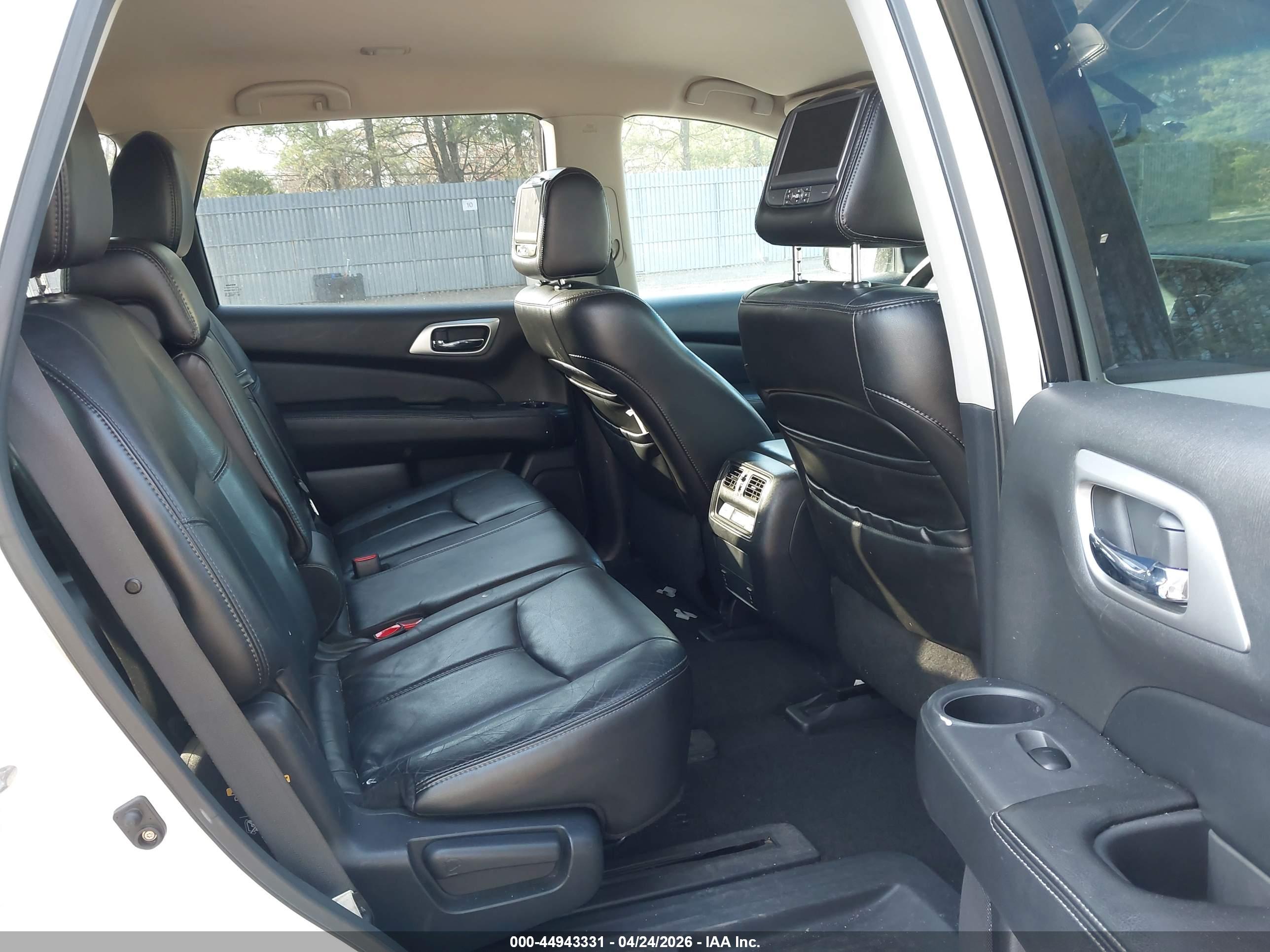NISSAN PATHFINDER image 8