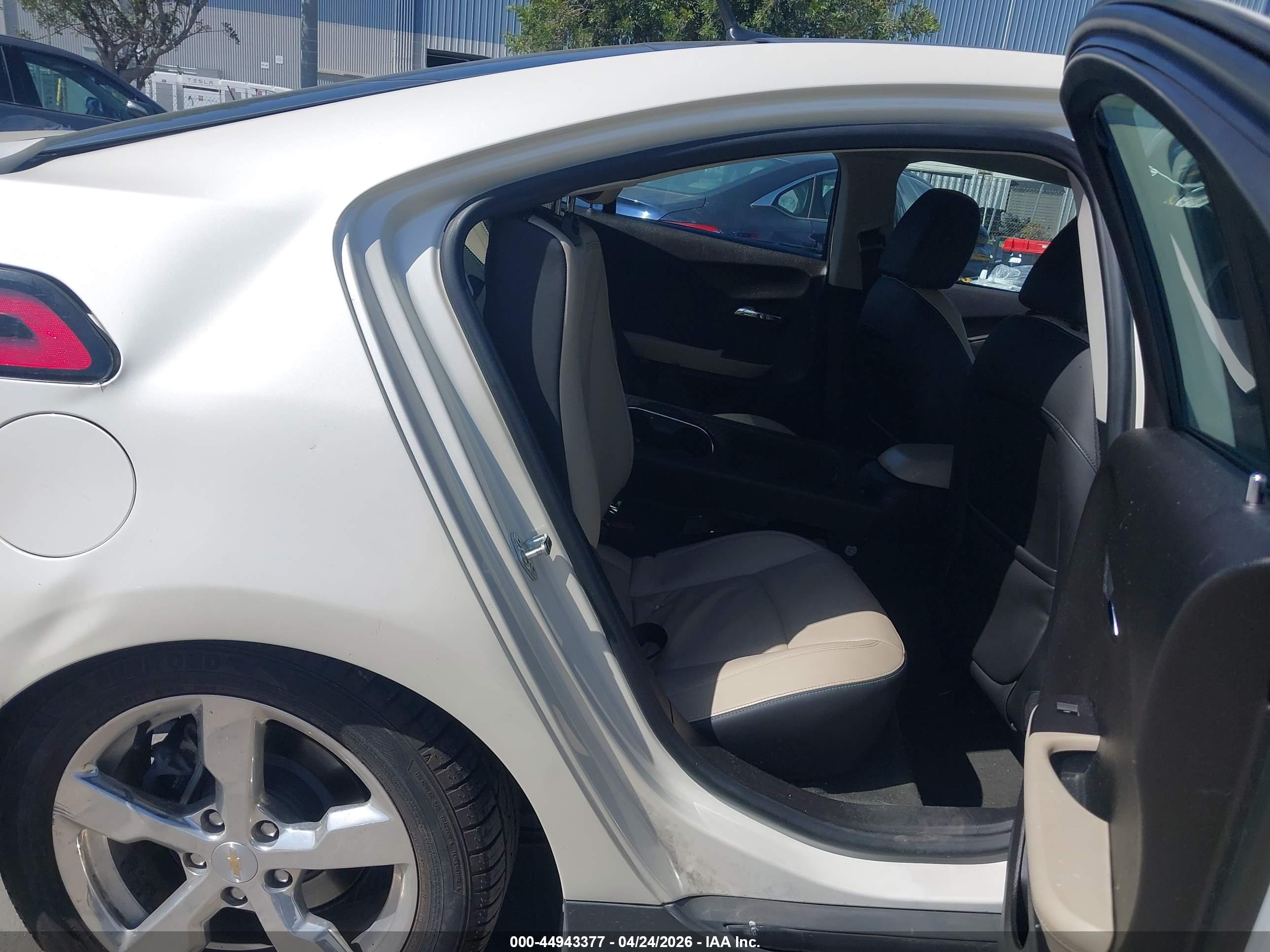 CHEVROLET VOLT image 8