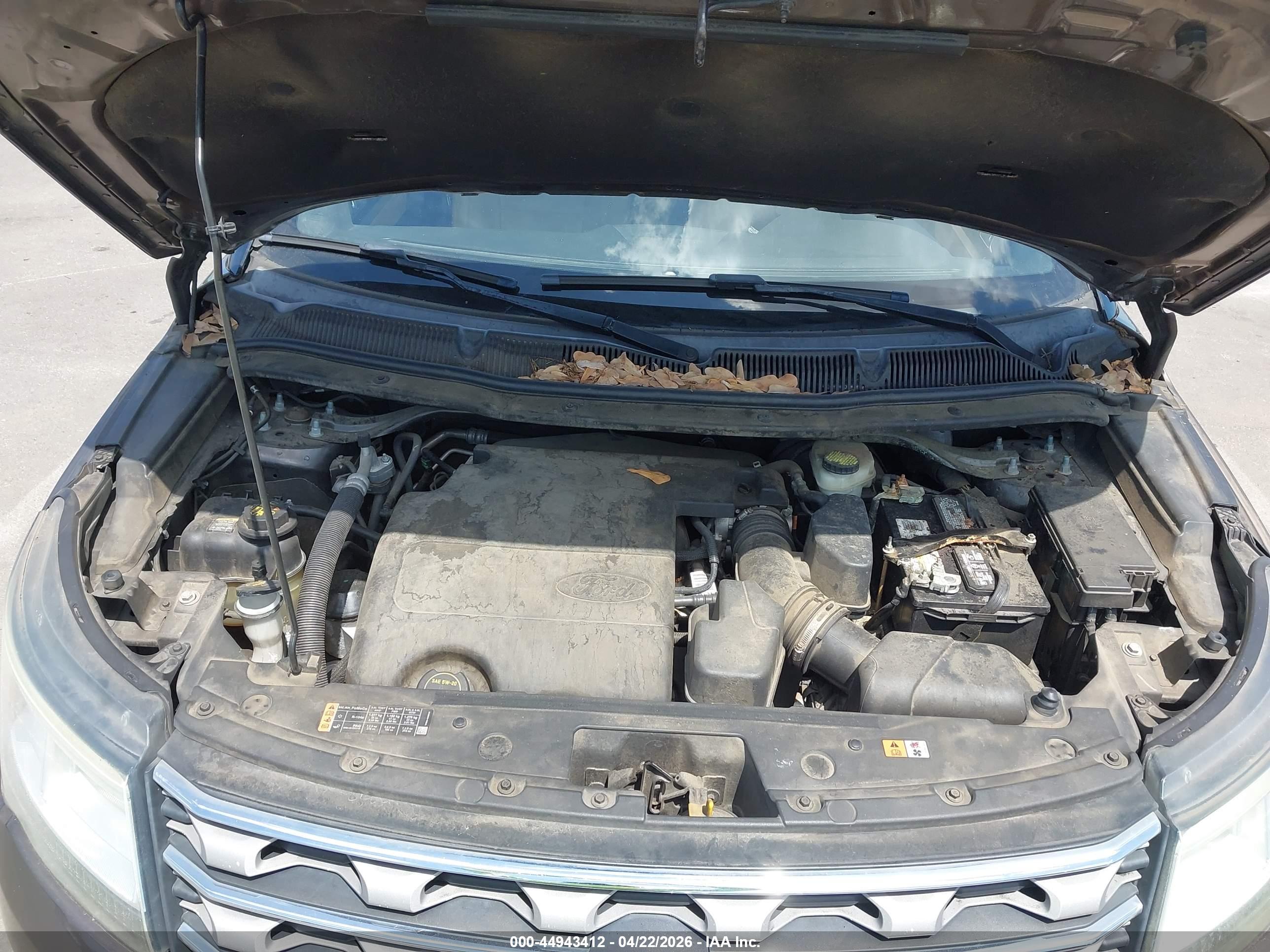 FORD EXPLORER image 10