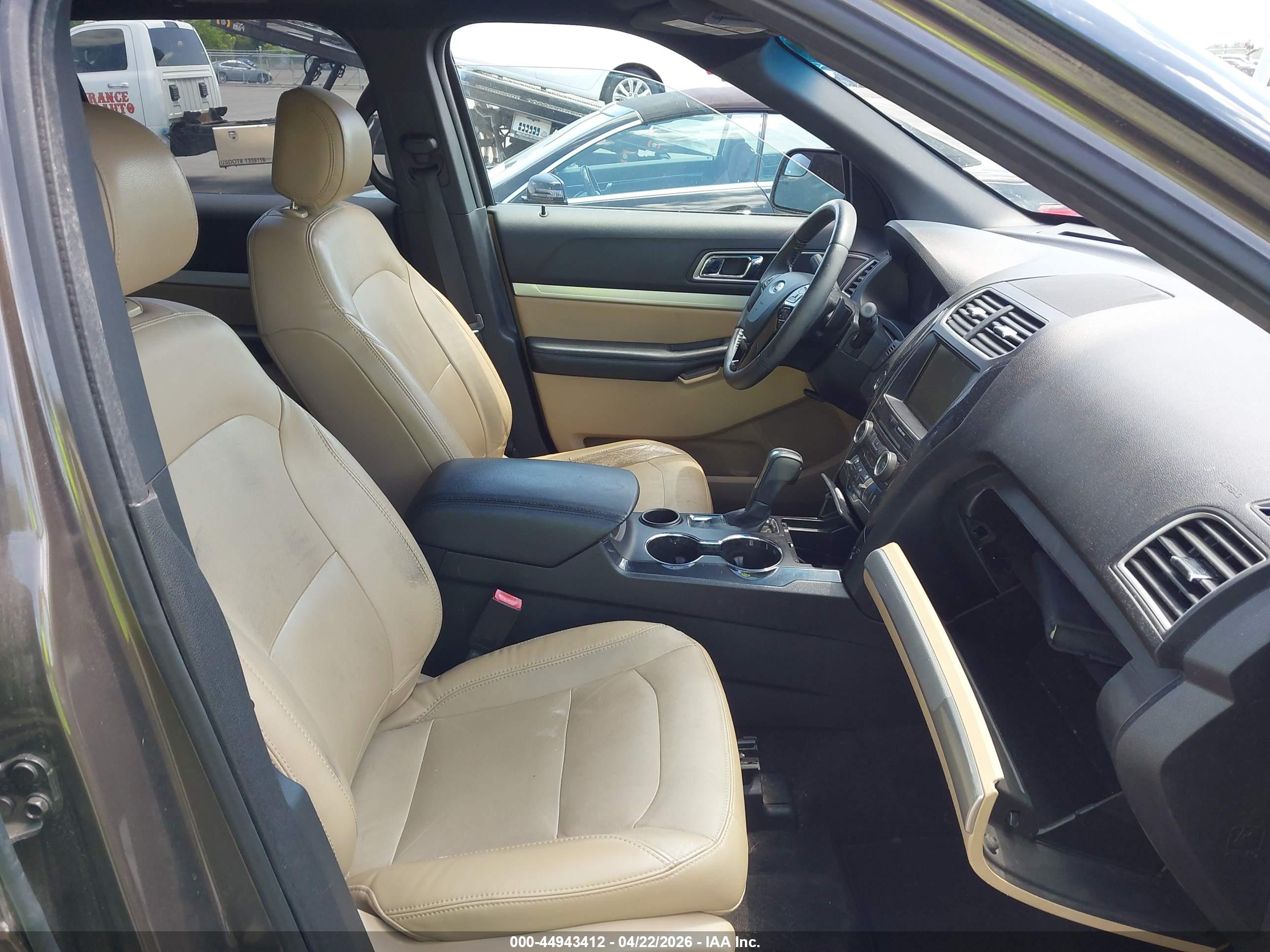 FORD EXPLORER image 5