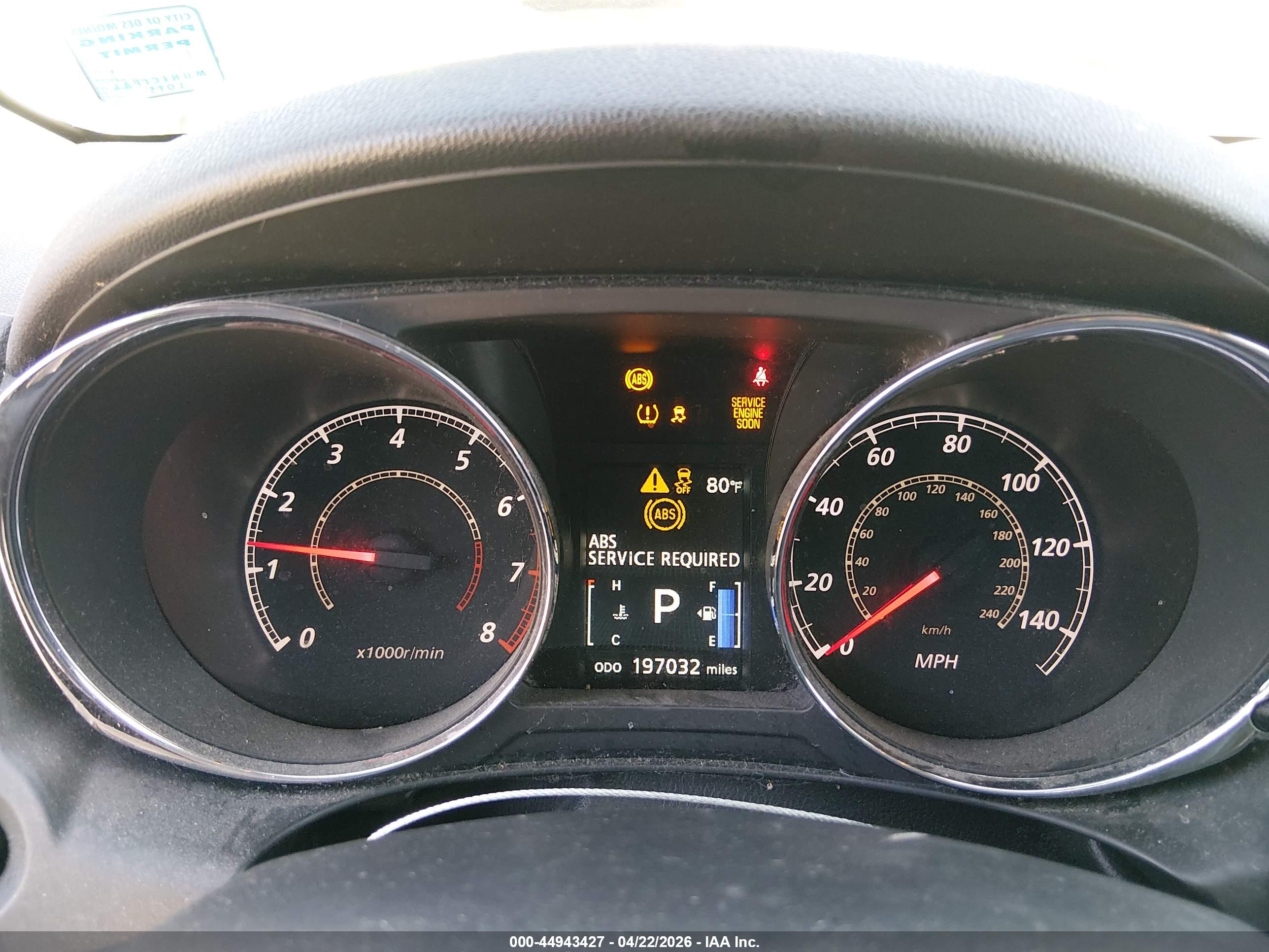 MITSUBISHI OUTLANDER image 7
