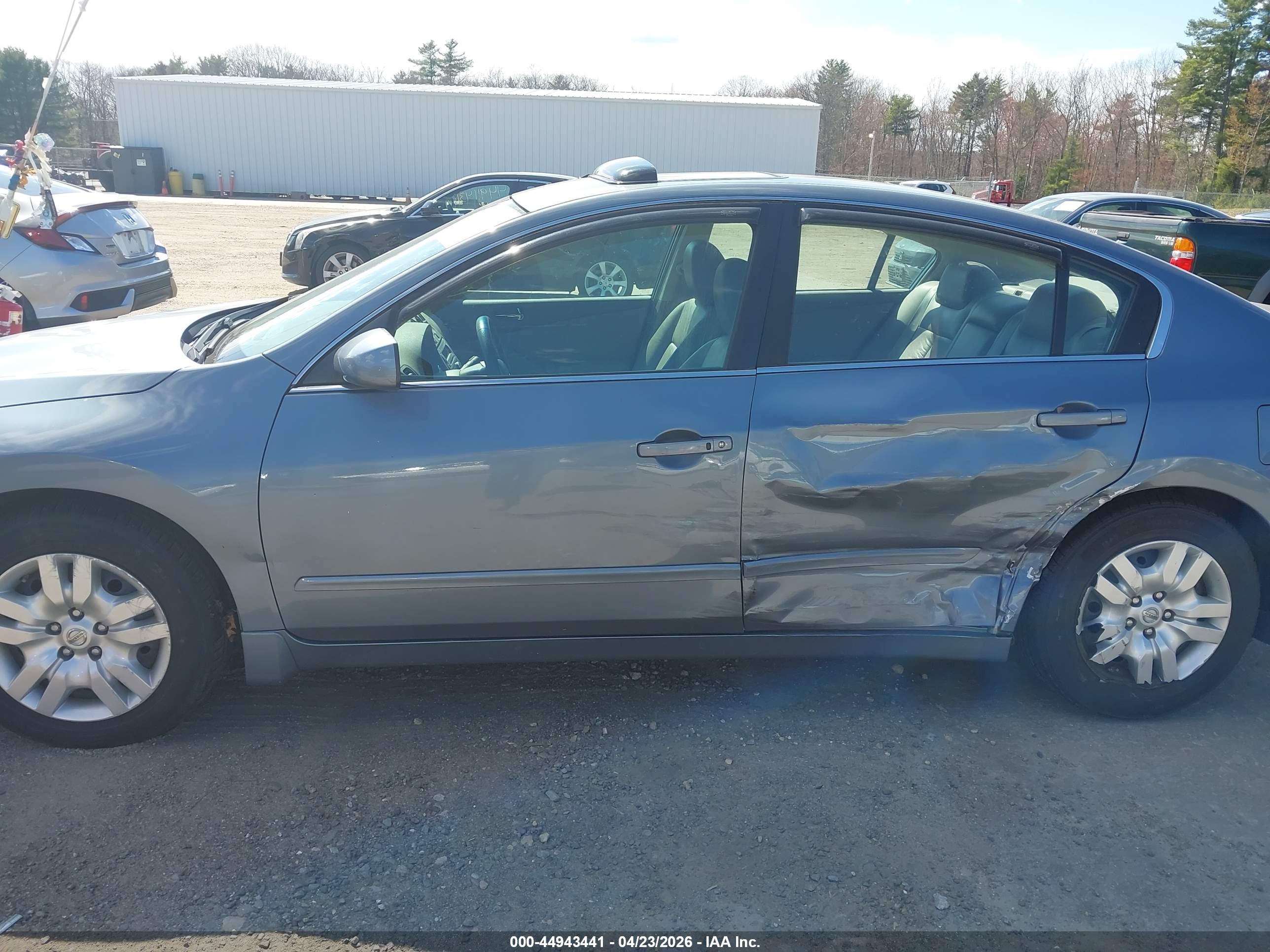 NISSAN ALTIMA image 6