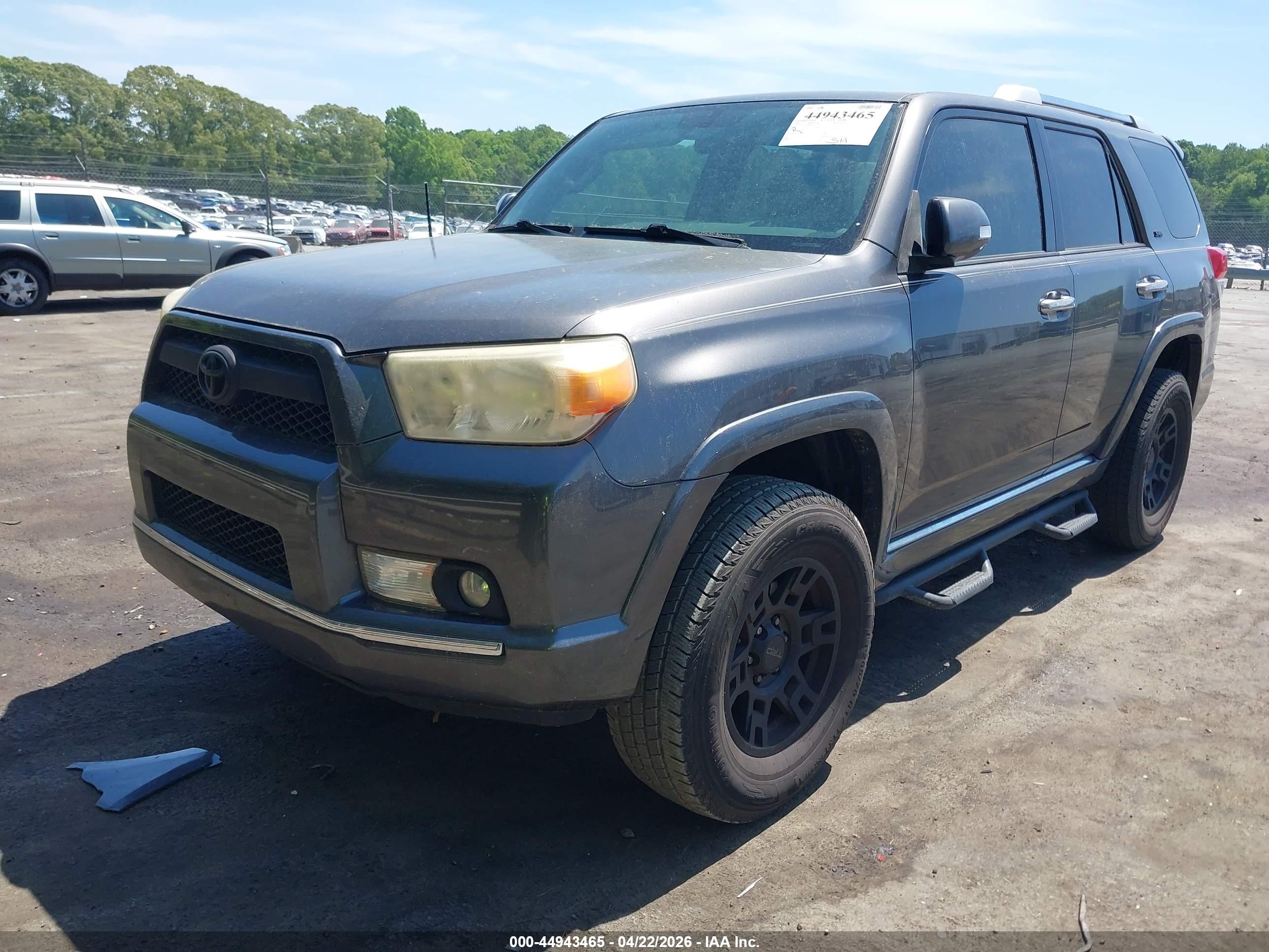 TOYOTA 4RUNNER image 6