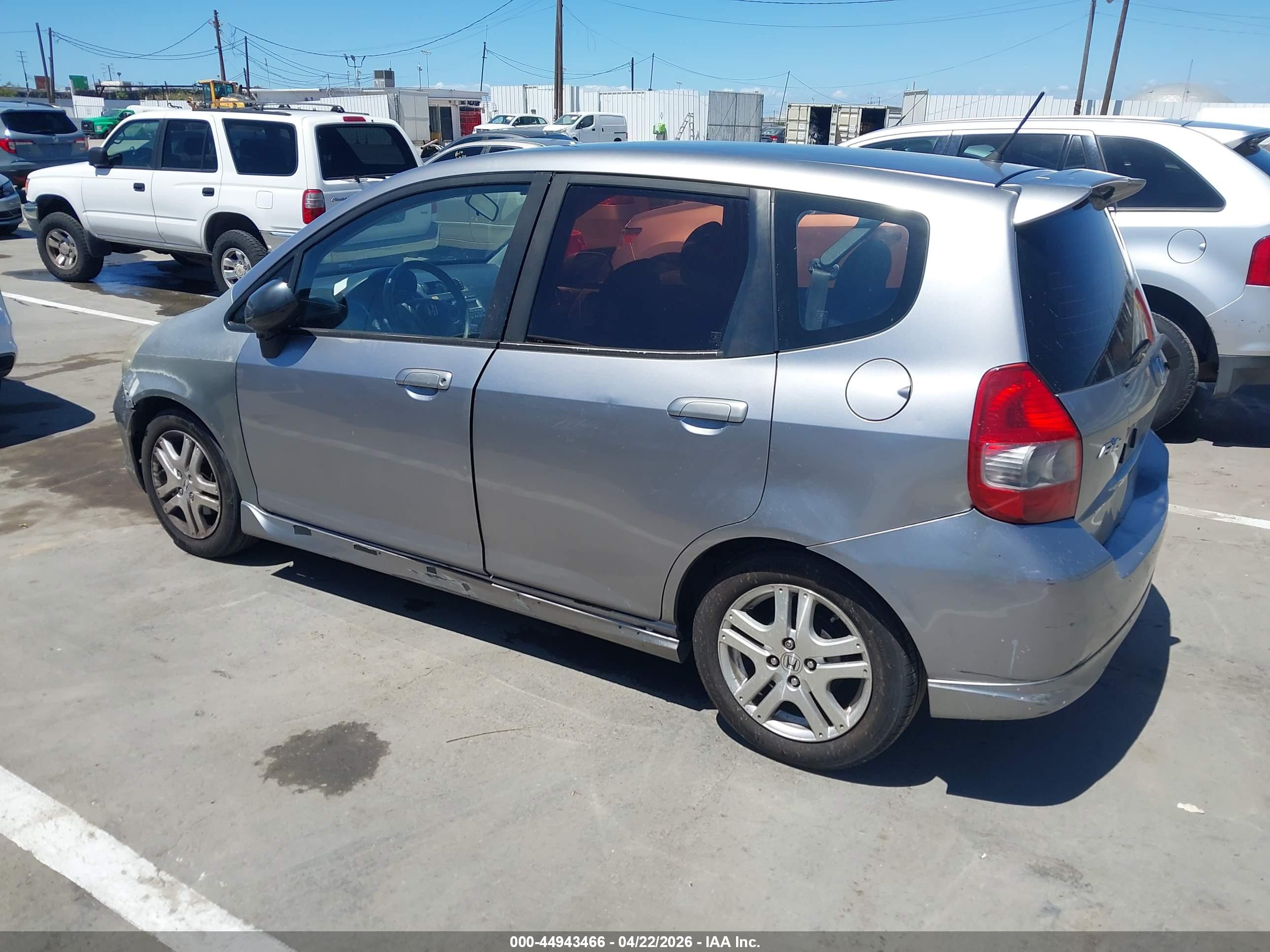 HONDA FIT image 3