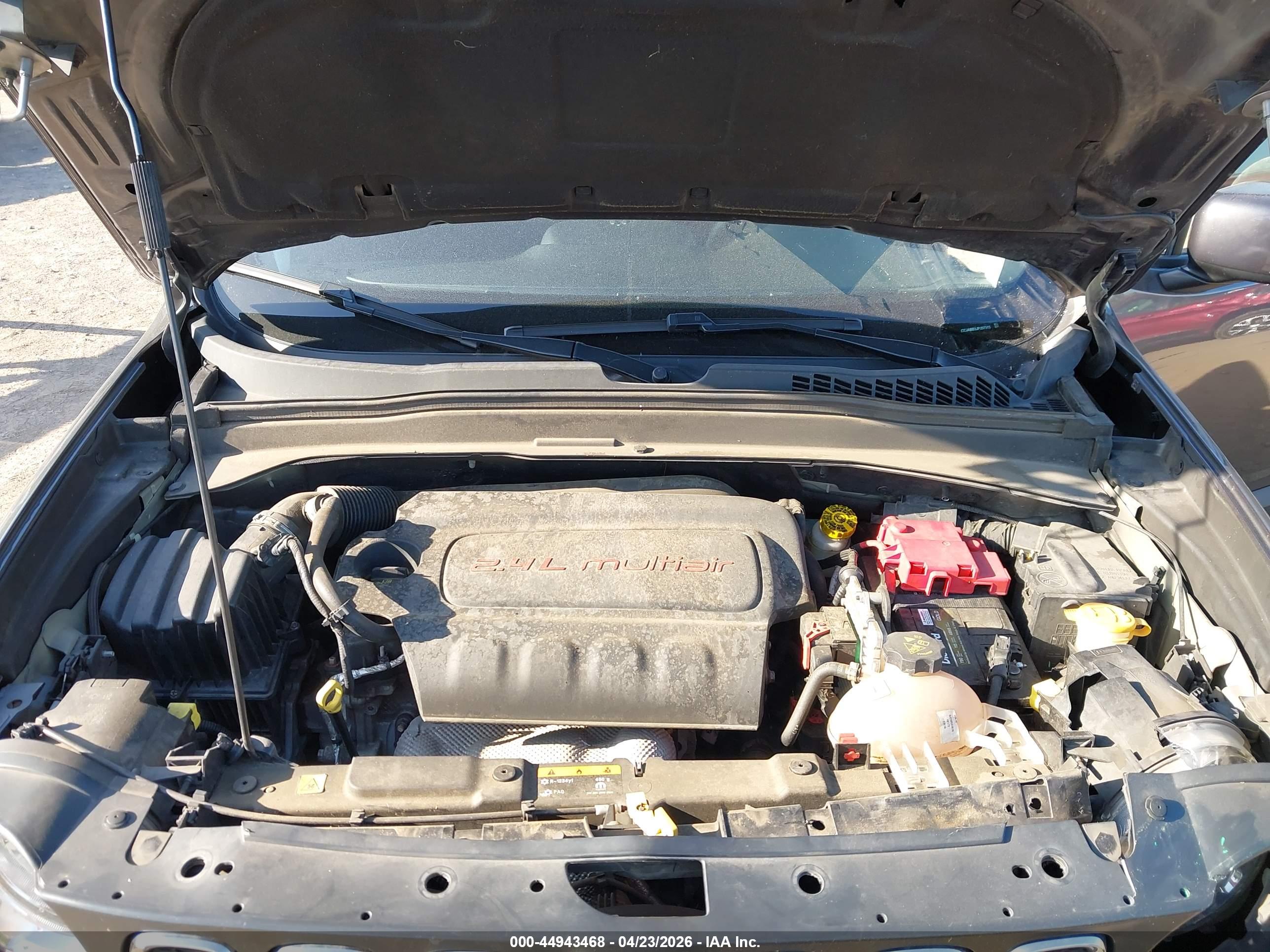 JEEP RENEGADE image 10