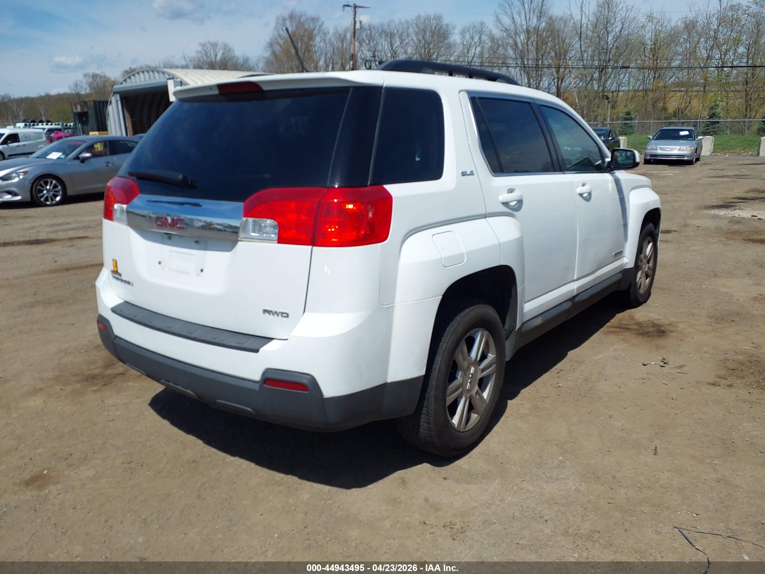 GMC TERRAIN image 4