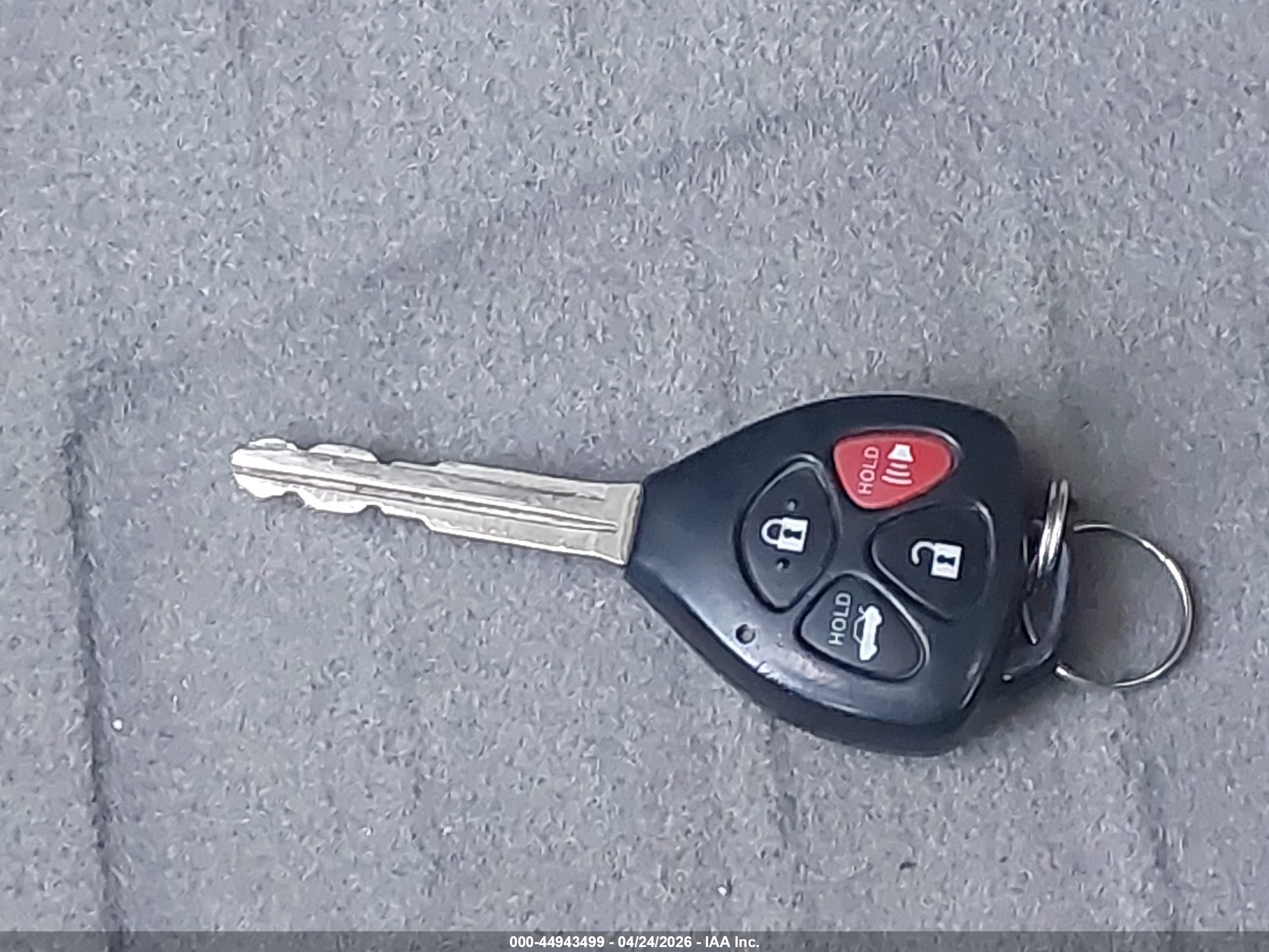 TOYOTA CAMRY image 11