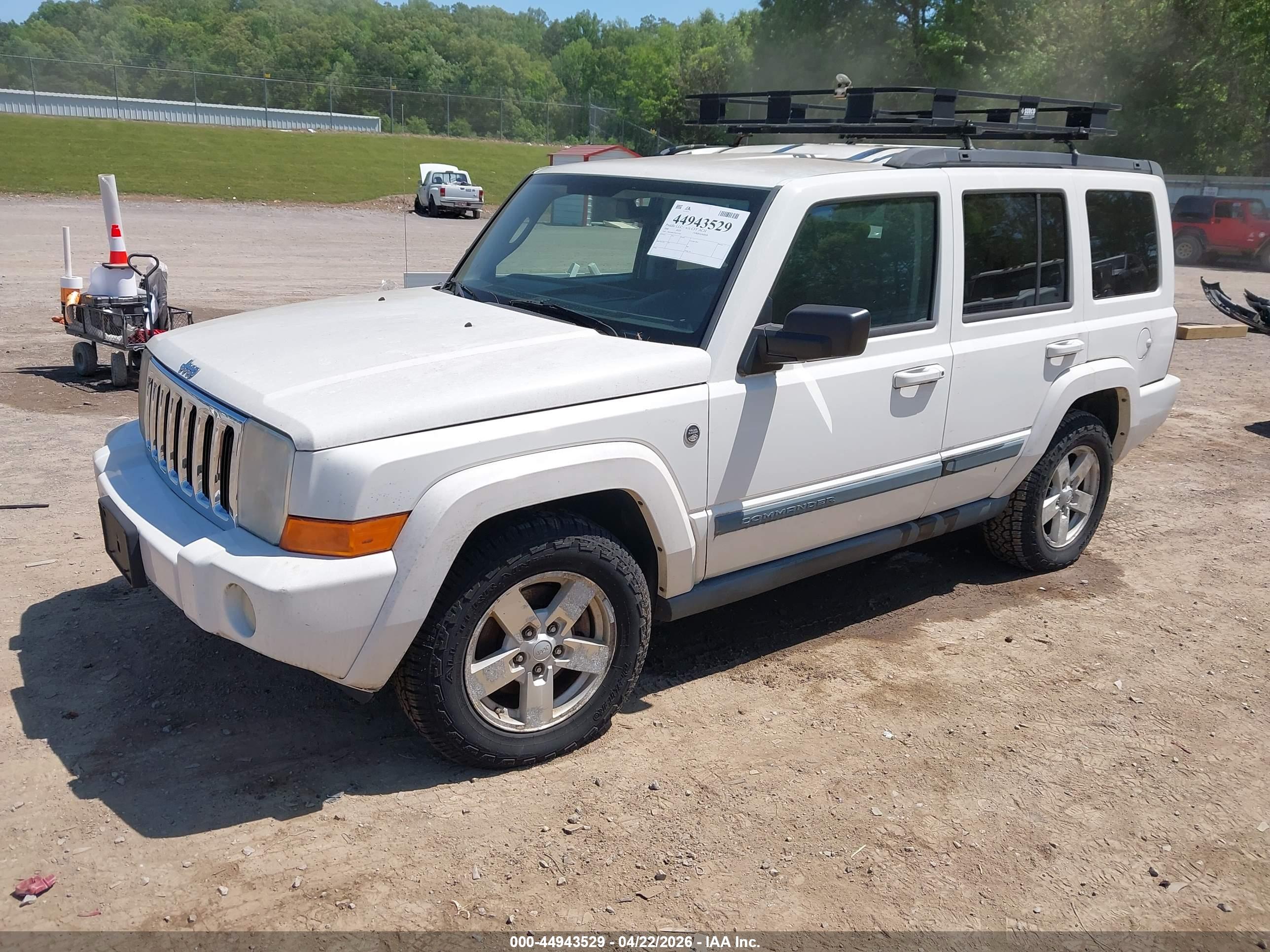 JEEP COMMANDER image 2